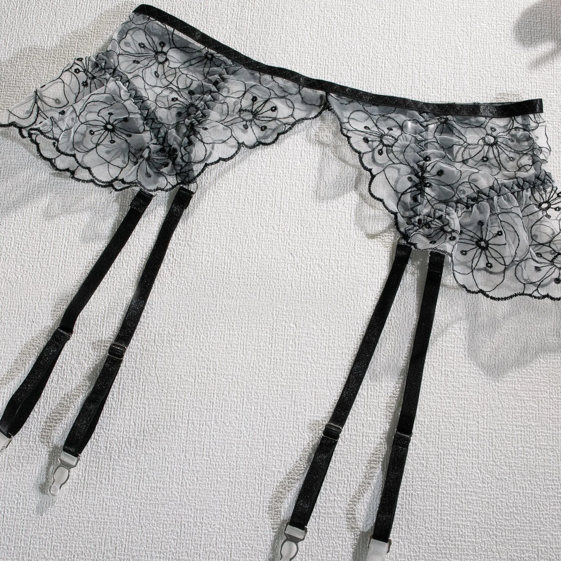 New Fashion Exotic See Through Women's Underwear Set Sexy Embroidered Lingerie