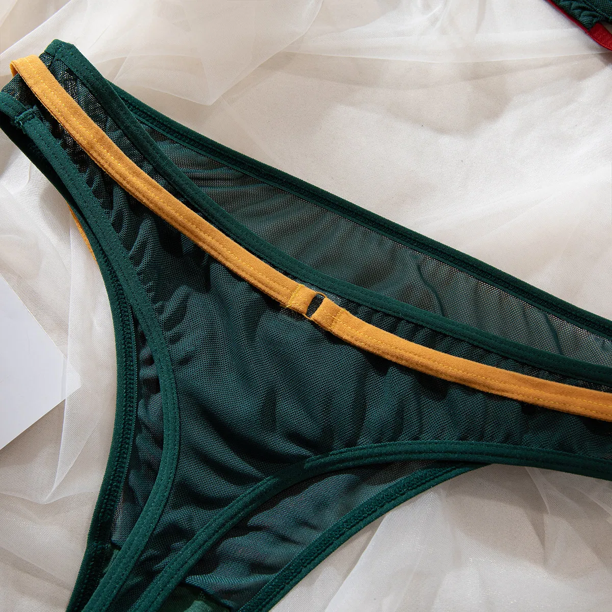 Sexy Contrast Color See-Through Mesh Two Piece Underwear Set Wholesale Steel Ring Lingerie