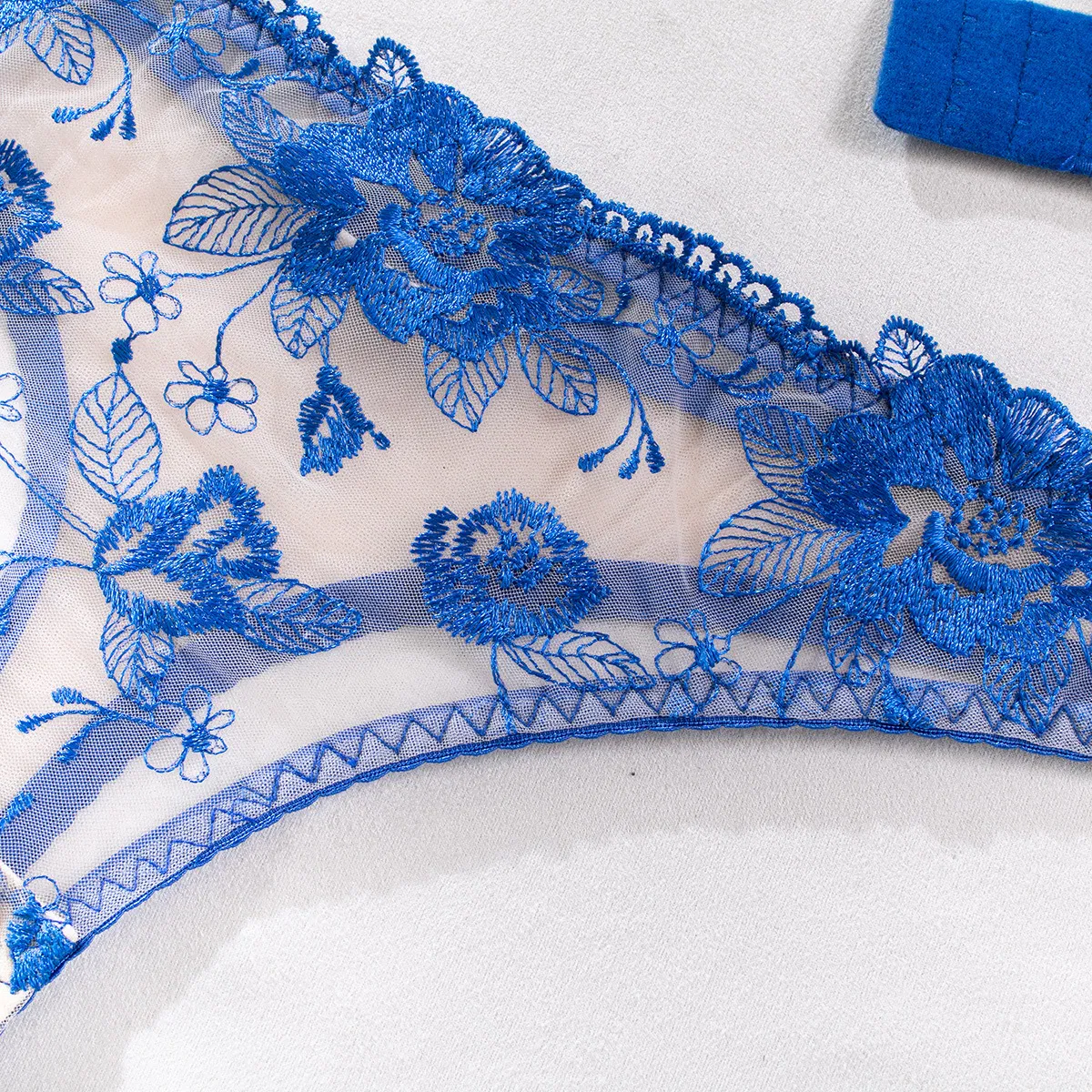 Wholesale Ultra Thin See-Through Bra Set Sexy Breathable Embroidered Flower 2PC Lingerie