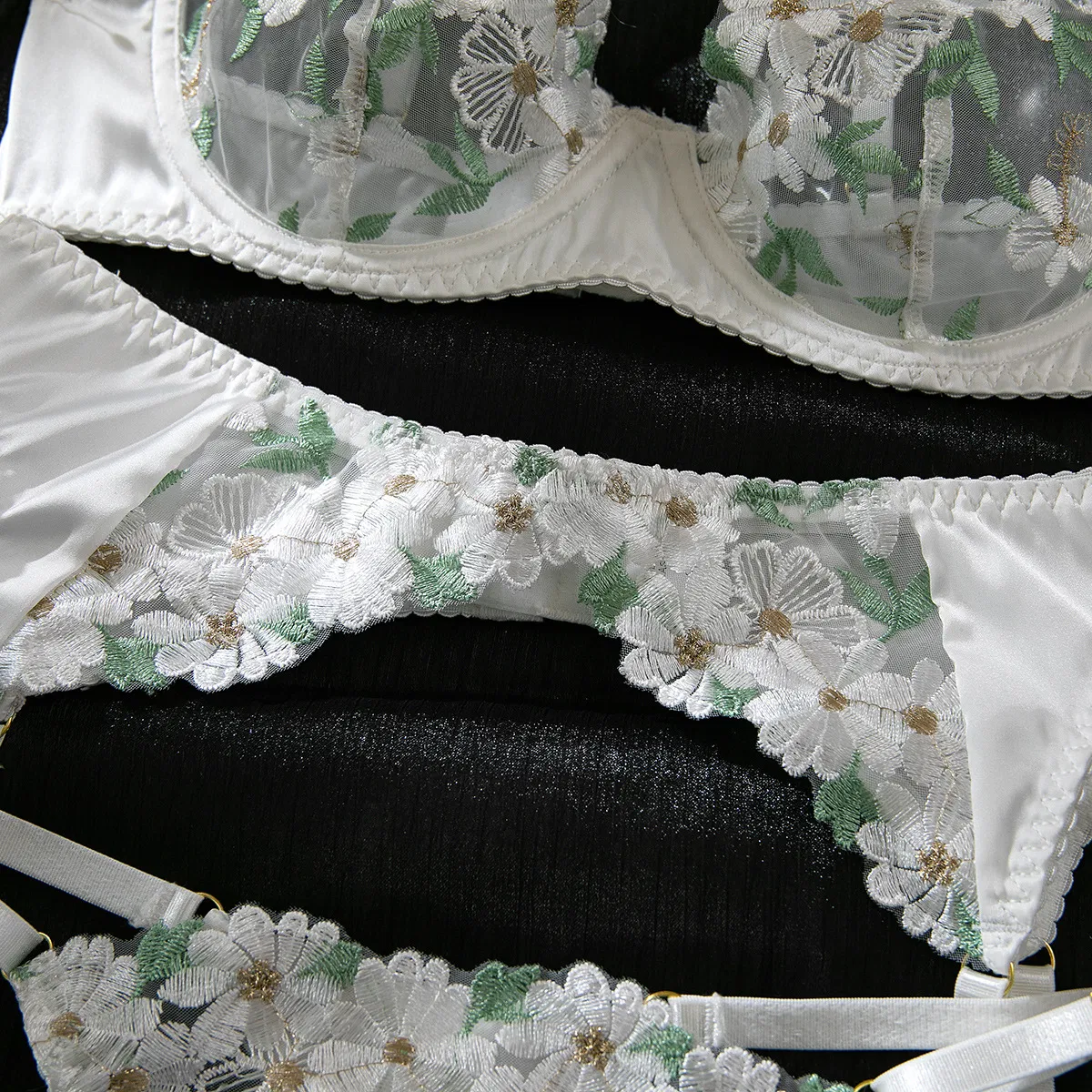 High Quality Women Floral Embroidery Underwear Sexy See-Through Mesh Lingerie
