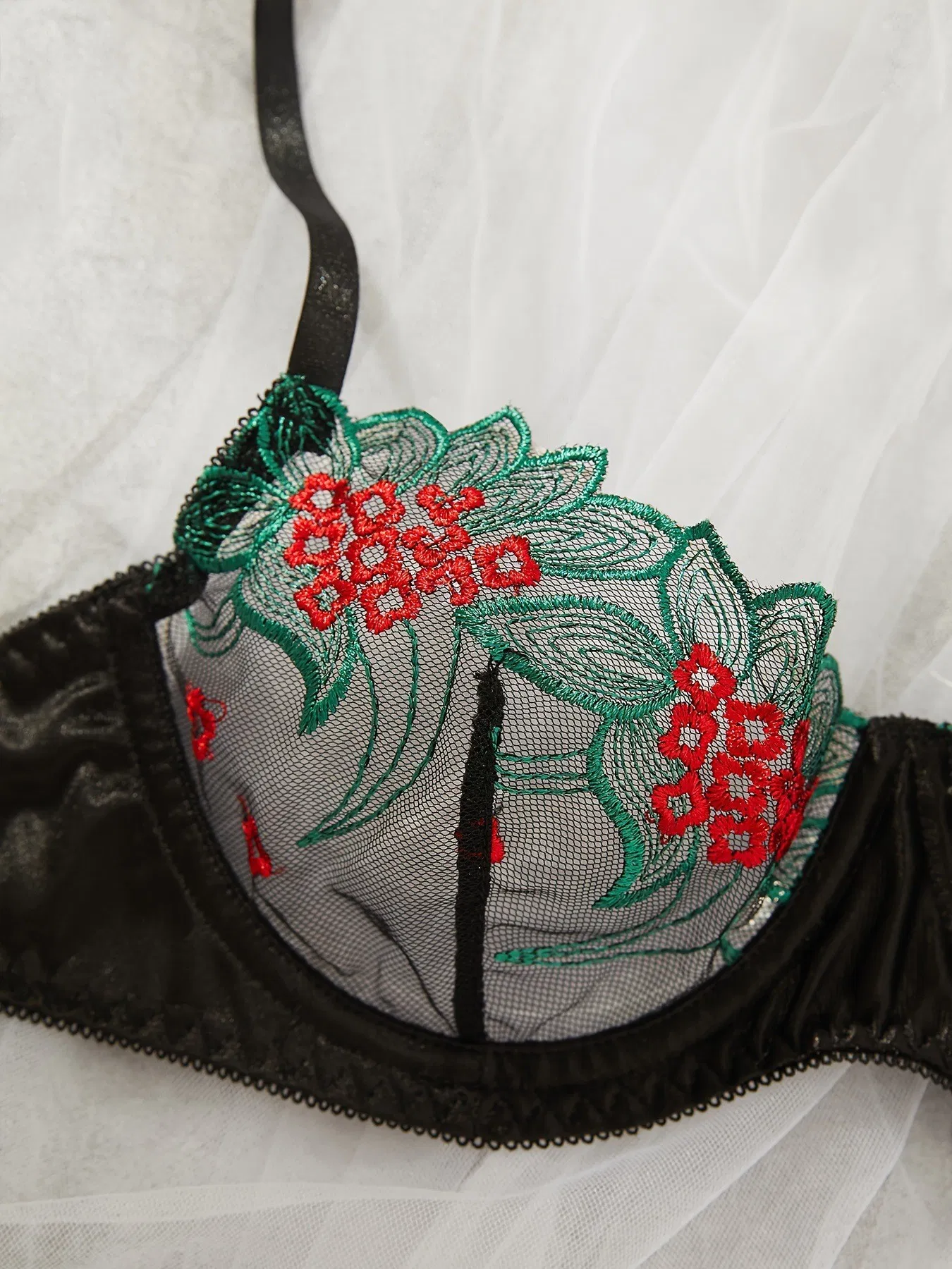 French Ultra-Thin Embroidered Hollow out See-Through Mesh Underwear Set Bra Sexy Lingerie