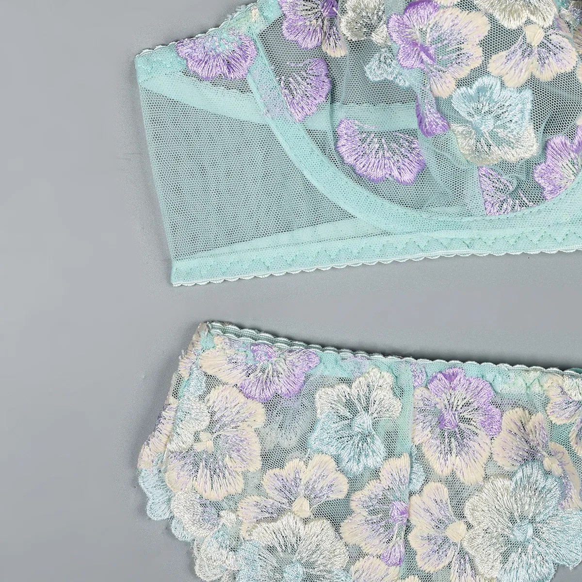 Wholesale Ultra-Thin Flower Embroidery Lace Underwear Set Sexy See-Through Mesh Woman Lingerie