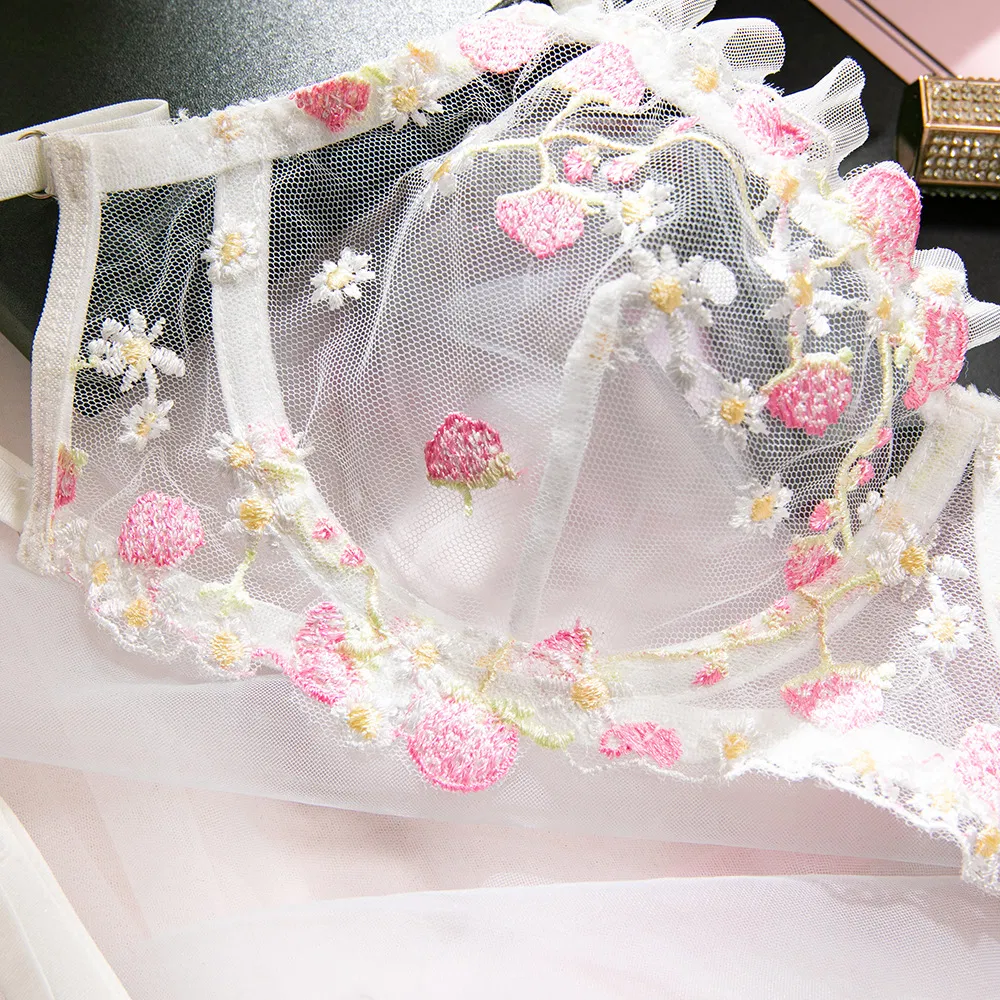 Sexy Ultra-Thin Perspective Mesh Underwear Set Wholesale Embroidered Flower Lingerie