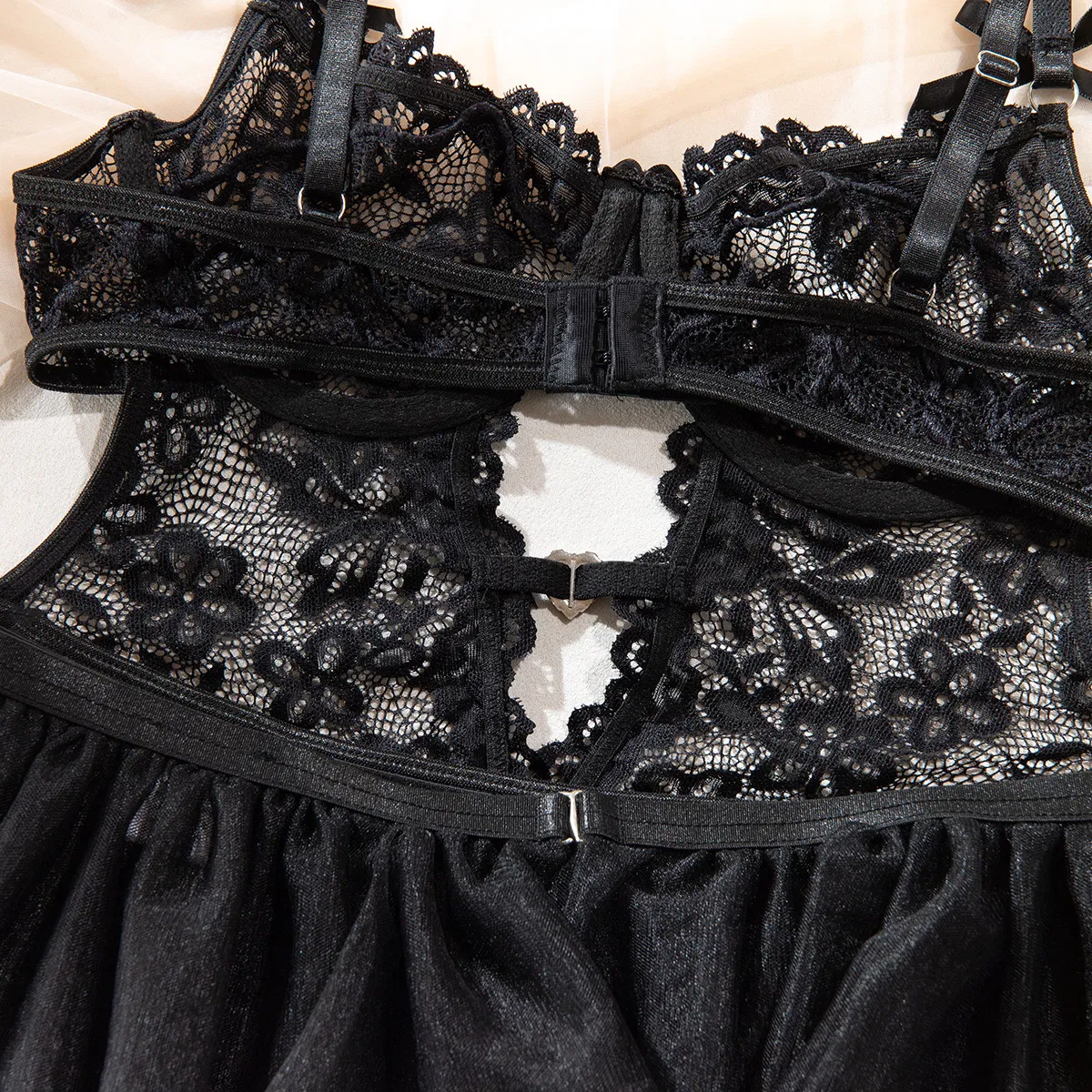 Wholesale Hollow out Underwear Set with Skirt Sexy Transparent Mesh Lingerie