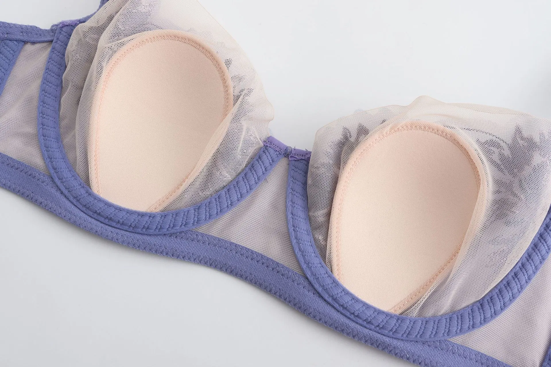 New Style French for Women Embroidery Lace Trim Ultra-Thin Soft Sexy Gathering Bra Set Breathable Underwear Lingerie