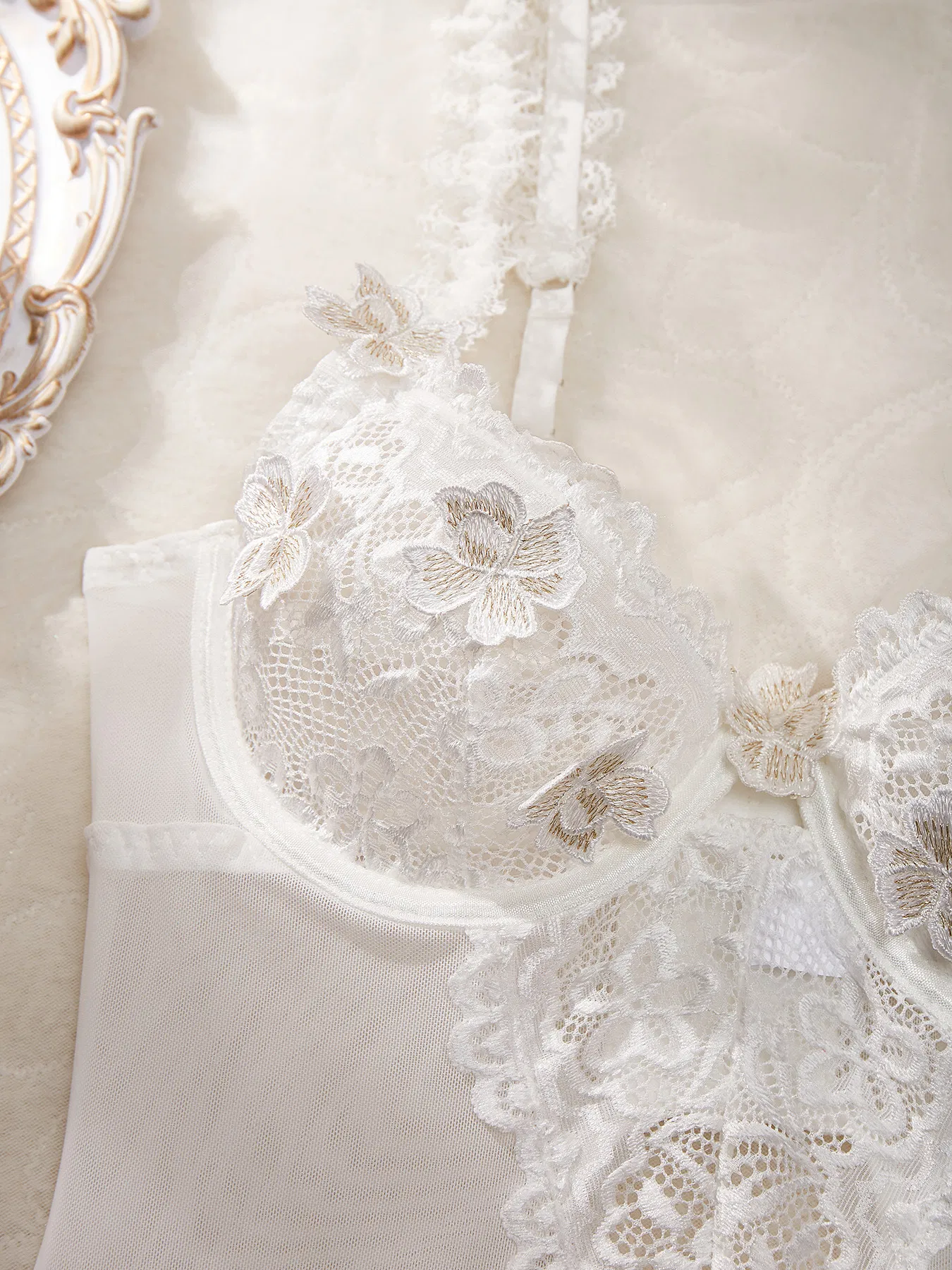 Hot Sale Transparent Embroidered Lace Women Bra Set Sexy Luxury Solid Color Lingerie
