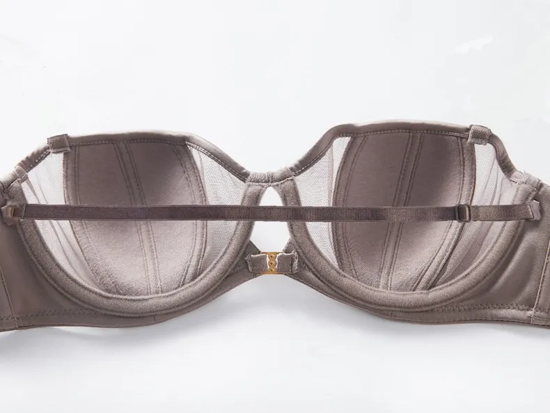 French Breathable Ultra-Thin Strapless Smooth and Seamless Women Soft Sexy Bra Set Underwear Lingerie
