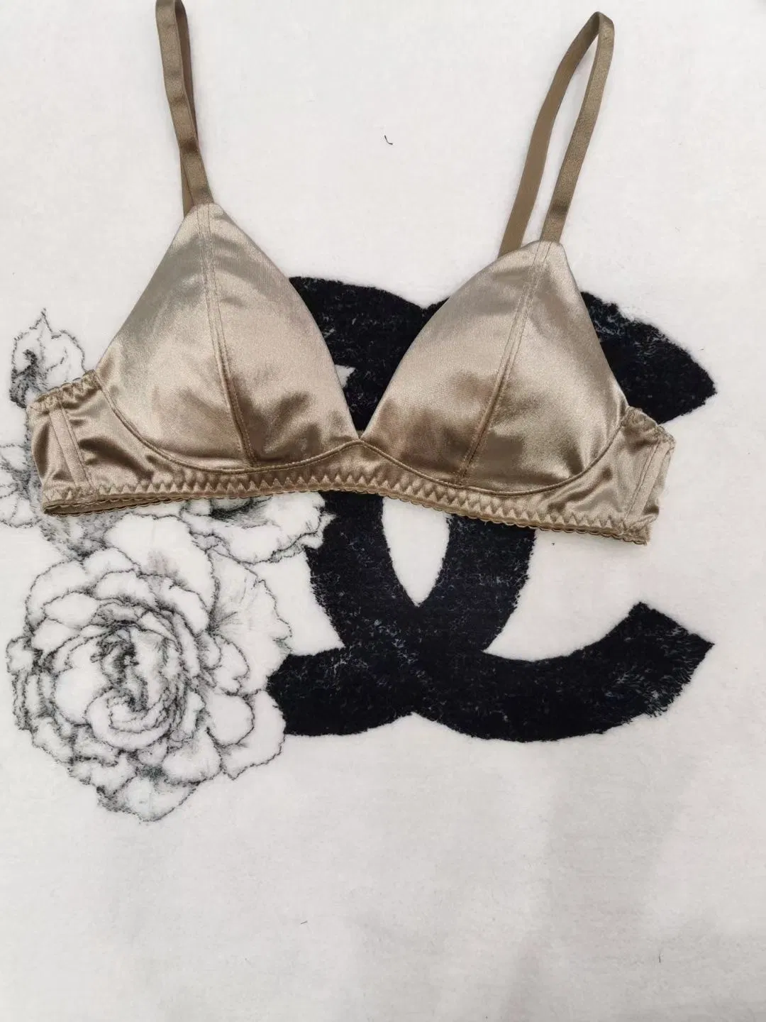 Hot Sell Underwear for Women Soft Bra Wholesale French Thin Velvet Triangular Cup Ultra-Thin Romantic Set Sexy Lingerie