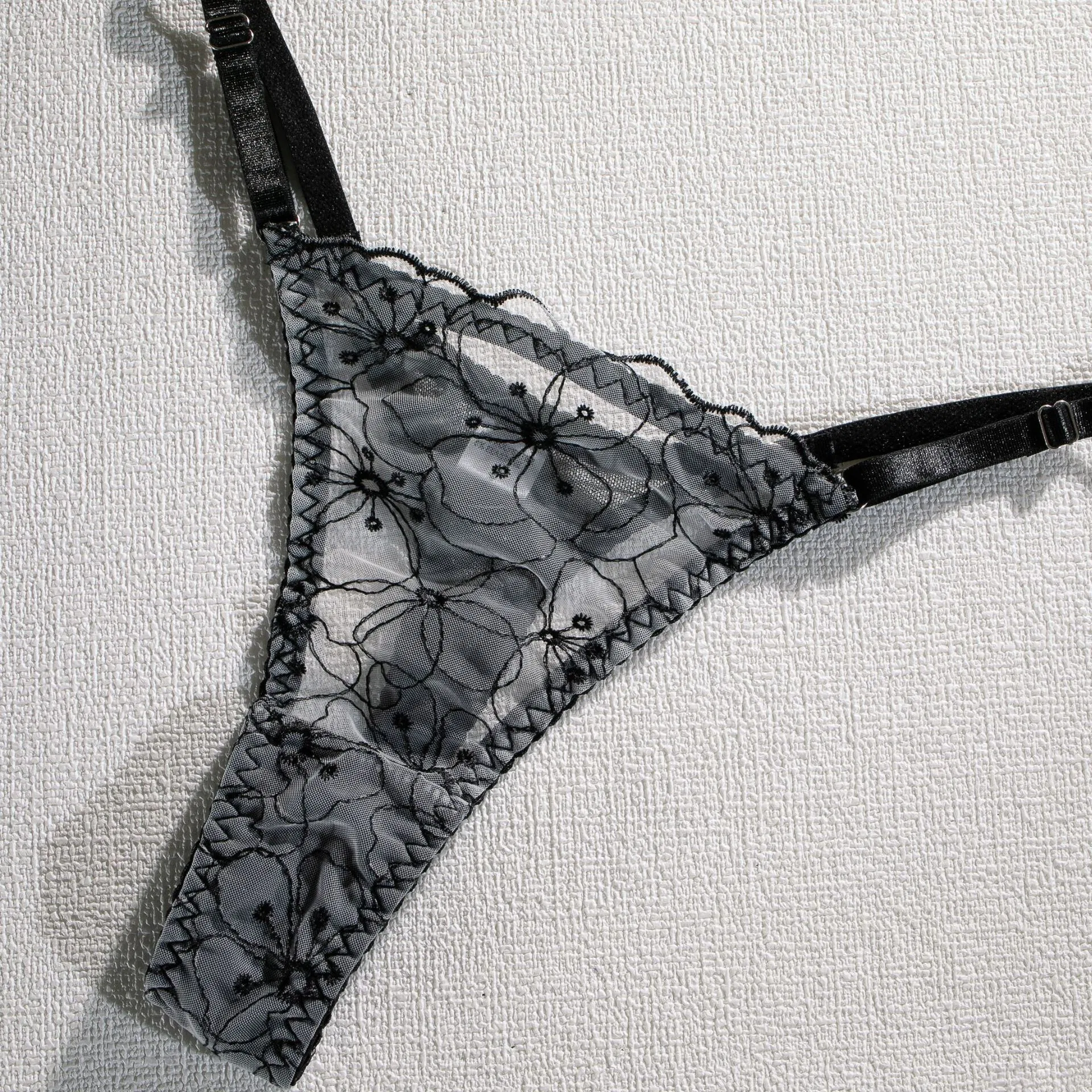 New Fashion Exotic See Through Women's Underwear Set Sexy Embroidered Lingerie