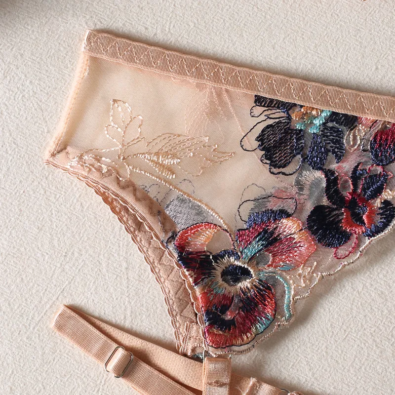Sexy Woman Embroidered Underwear Set Wholesale High Quality Thin Lingerie