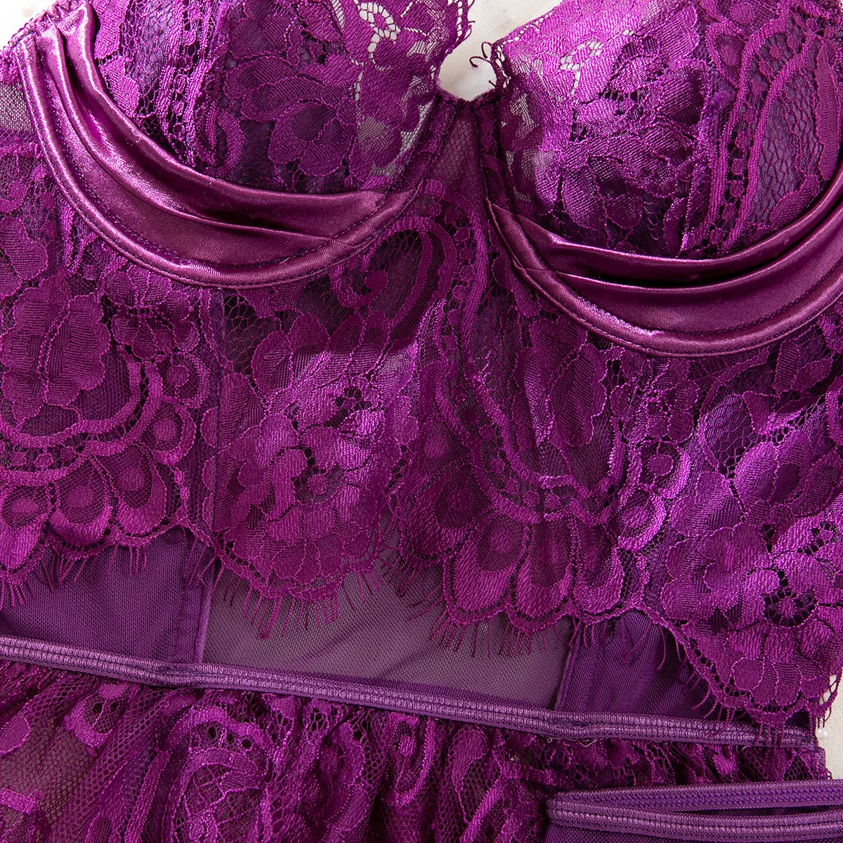 Sexy Ultra-Thin Eyelash Lace Underwear Set with Stocking Wholesale Skirt 3 Piece Women's Lingerie