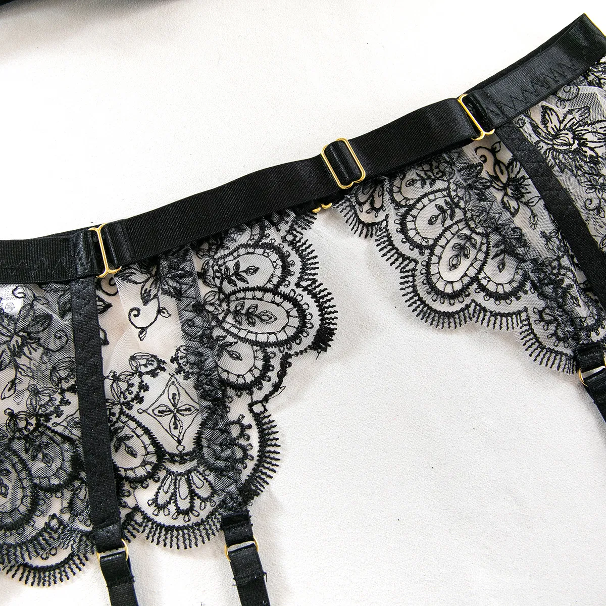 Sexy See-Through Woman Underwear High Quality Embroidered Lace 4-Piece Lingerie