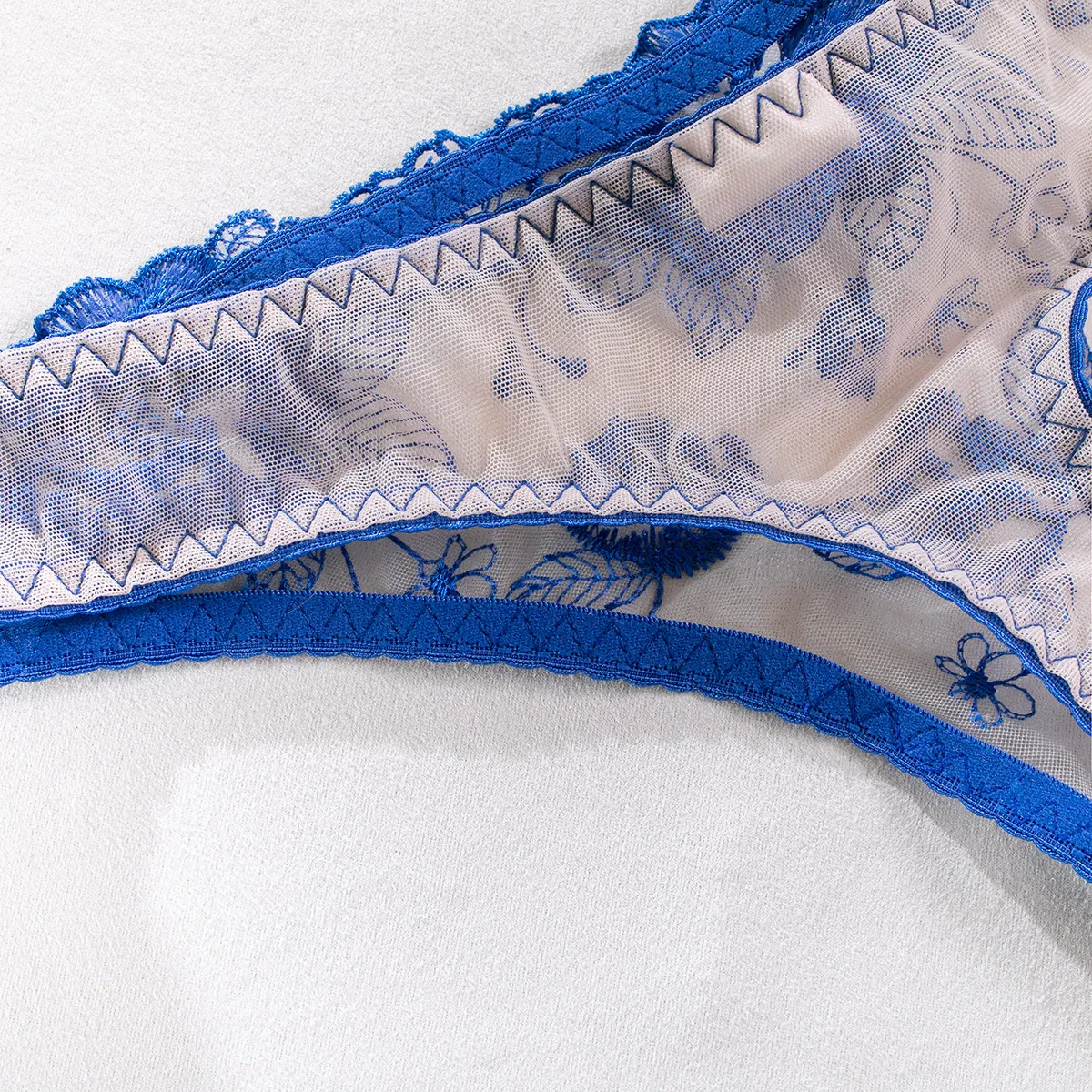 Wholesale Ultra Thin See-Through Bra Set Sexy Breathable Embroidered Flower 2PC Lingerie