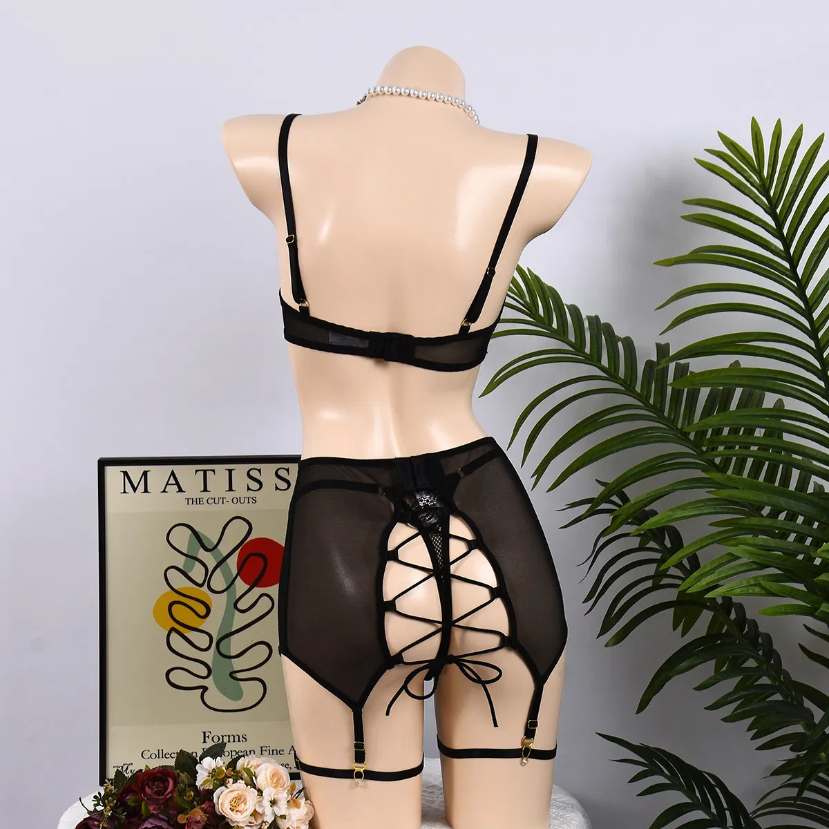 Wholesale Transparent Embroidery Underwear Set for Woman Sexy Gold Thread Black Lace Lingerie