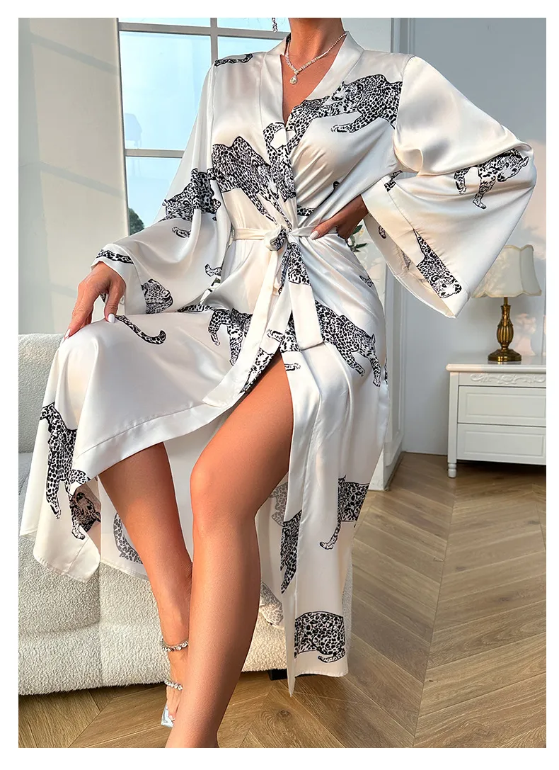 Wholesale Women's Nightwear Dress Sleepwear with Tie up Sexy Satin Long Sleeve Robe