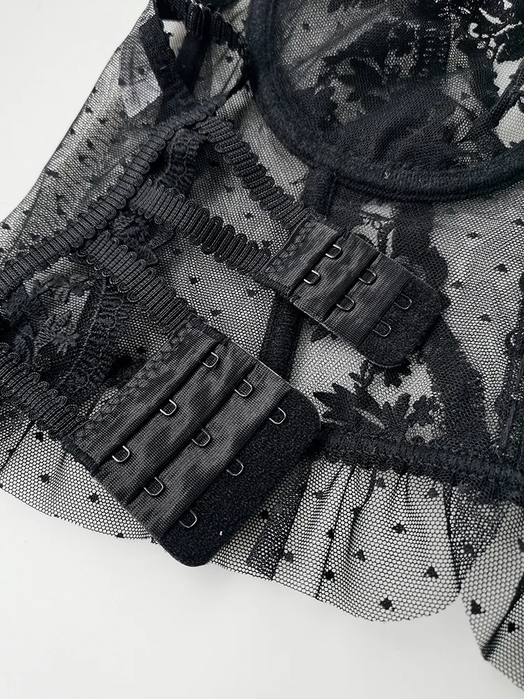 Sexy Wholesale Underwear Embroidered French Ultra-Thin Set for Women Lace Soft Bra Lingerie