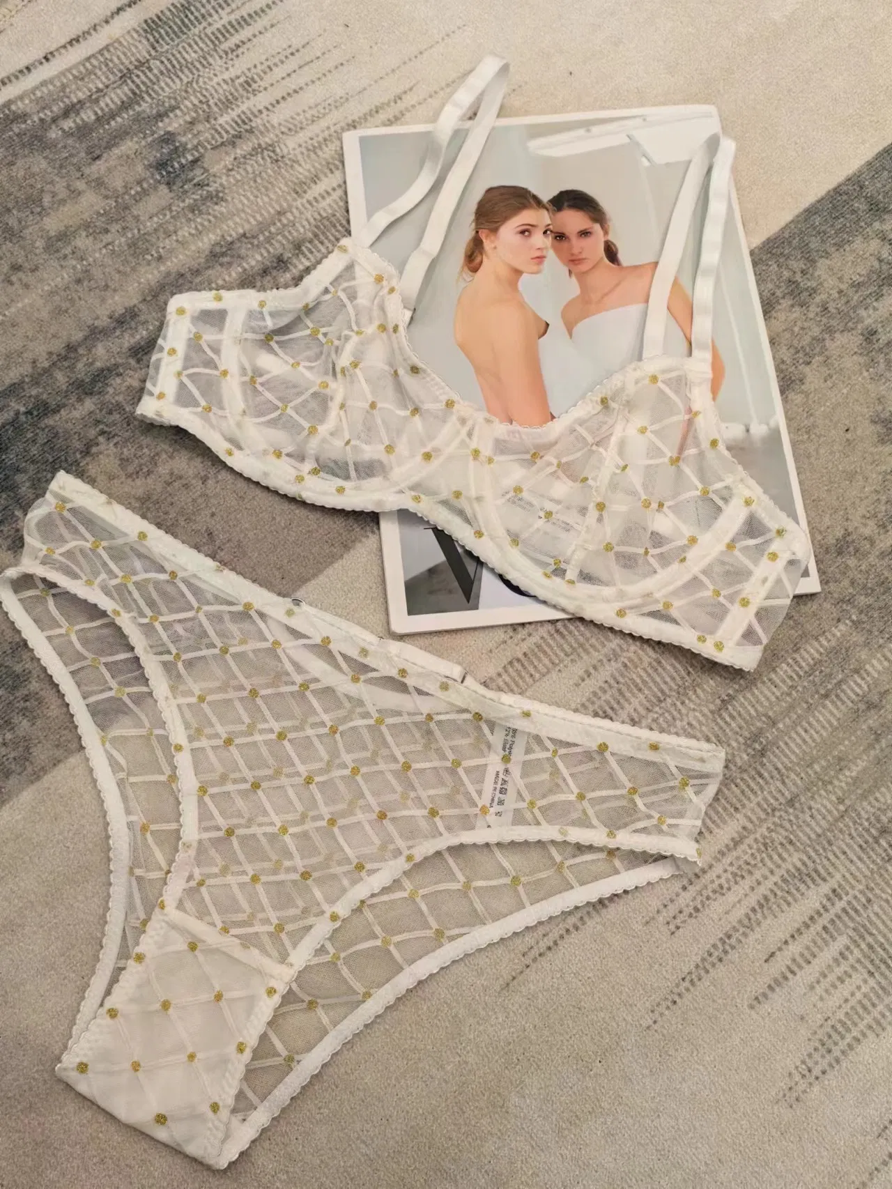 Wholesale Underwear French Lace Ultra-Thin Transparent Romantic for Women Soft Sexy Bra Set Lingerie