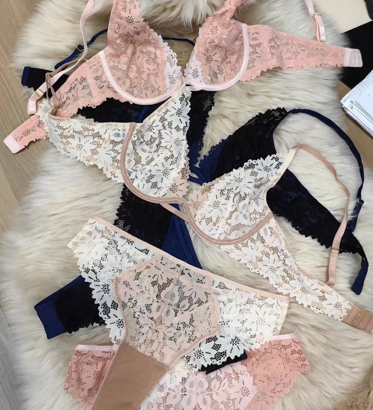 Wholesale French See-Through Lace Breathable Deep V Ultra-Thin for Women Soft Sexy Bra Set Underwear Lingerie