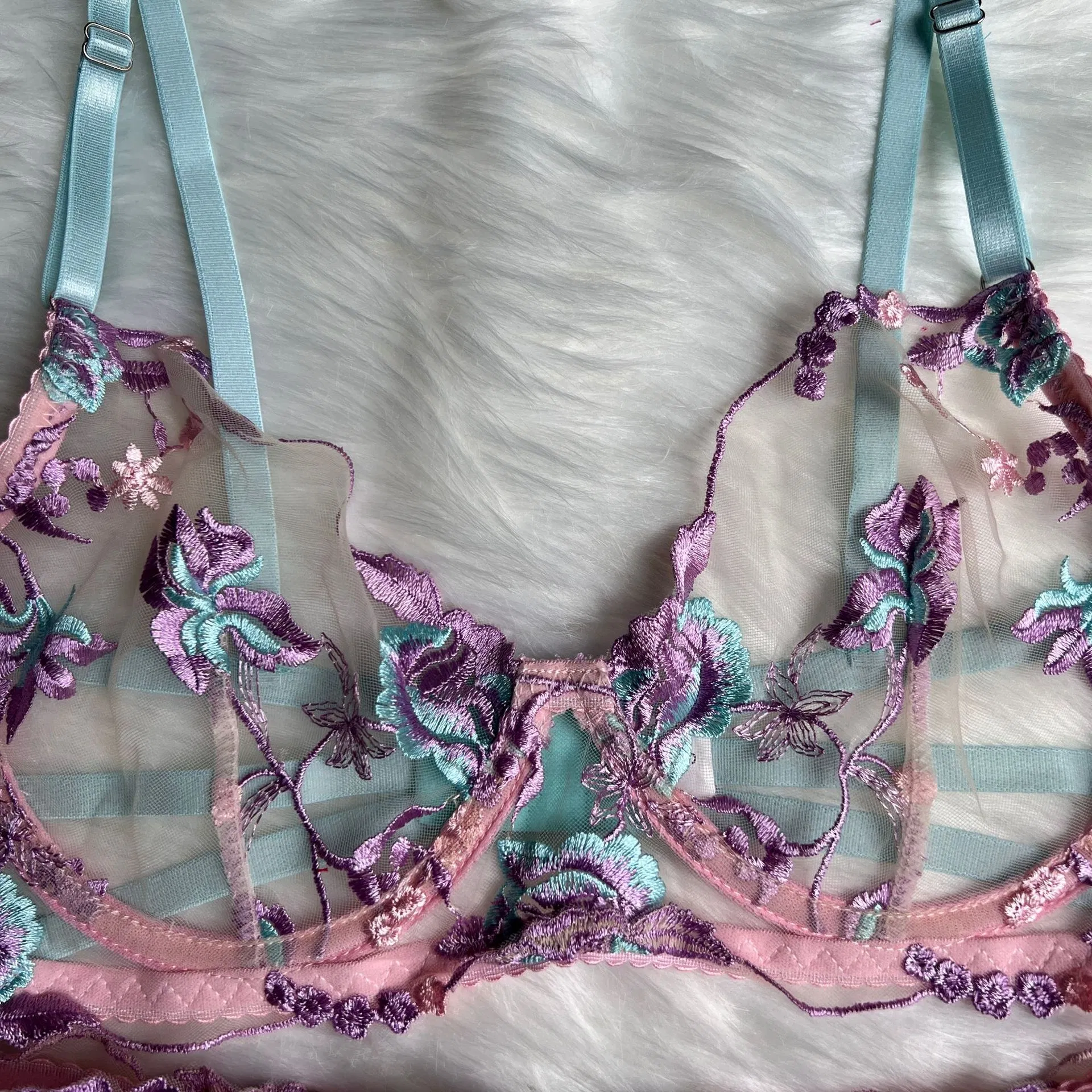 Wholesale Luxury See-Through Underwear Set for Woman Sexy Embroidery 4PCS Lingerie