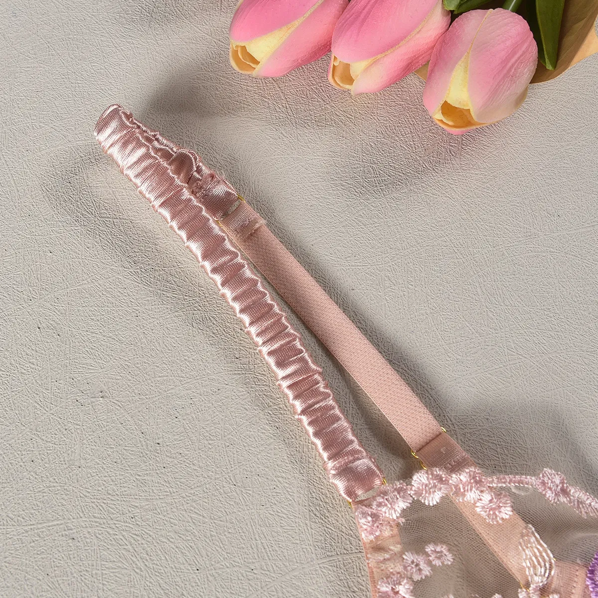 Wholesale Luxury Ultra-Thin Transparent Underwear Set Sexy Floral Embroidered Woman Lingerie