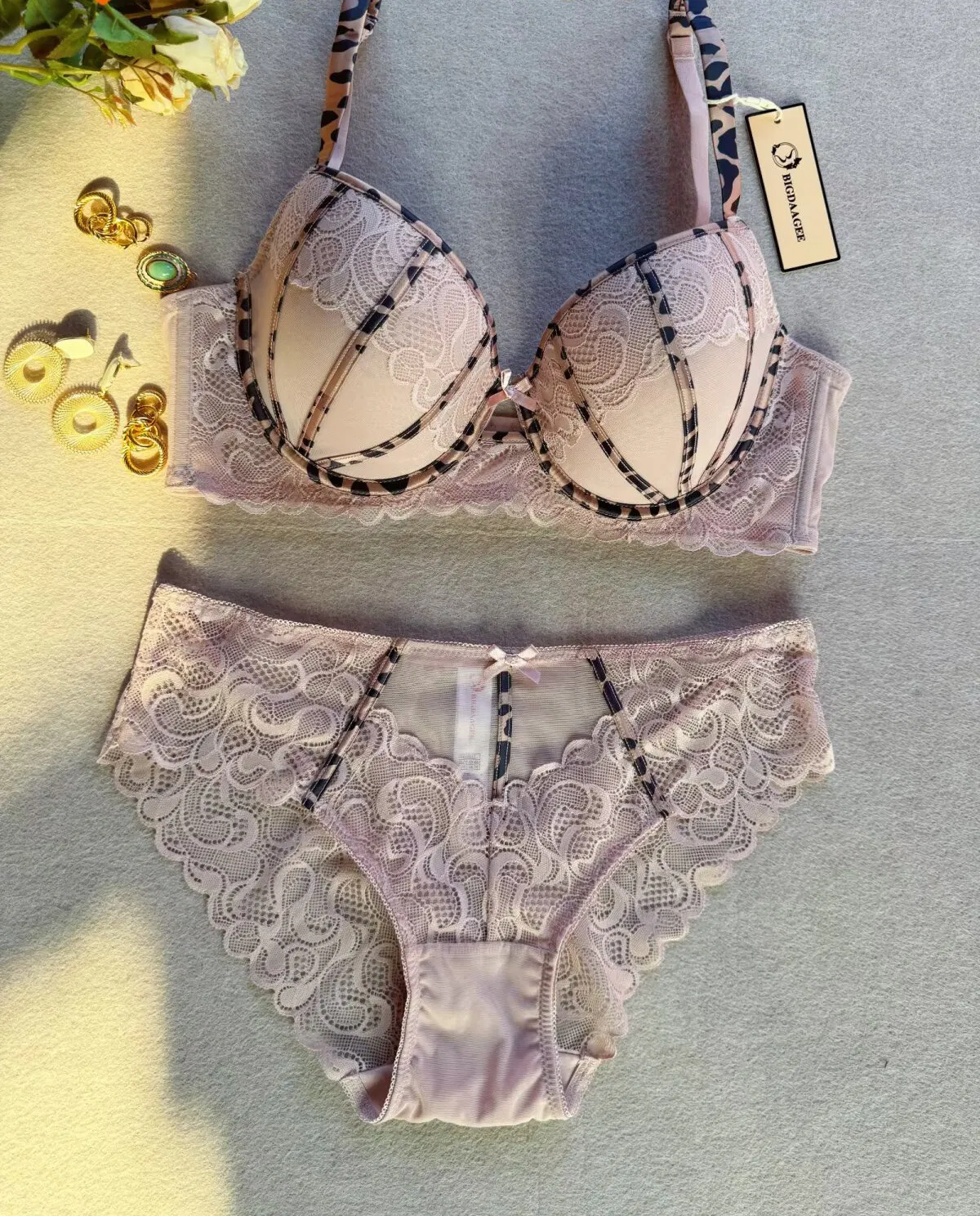 2025 New Breathable Thin Leopard Print Contrasting Color Lace Trim Gathering for Women Soft Bra Set Sexy Underwear Lingerie