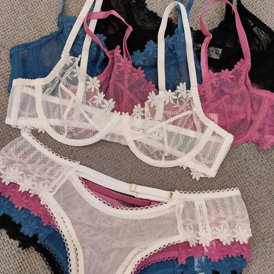 Wholesale Sexy Lace Underwear Erotic Set Women Transparent Mesh Mature Lingerie