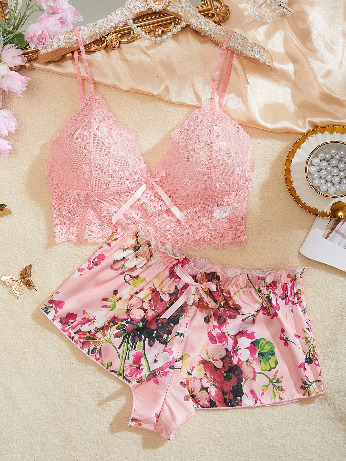 Wholesale Satin Embroidered Lace Underwear Set for Woman Sexy Short Sleeve Two-Piece Lingerie