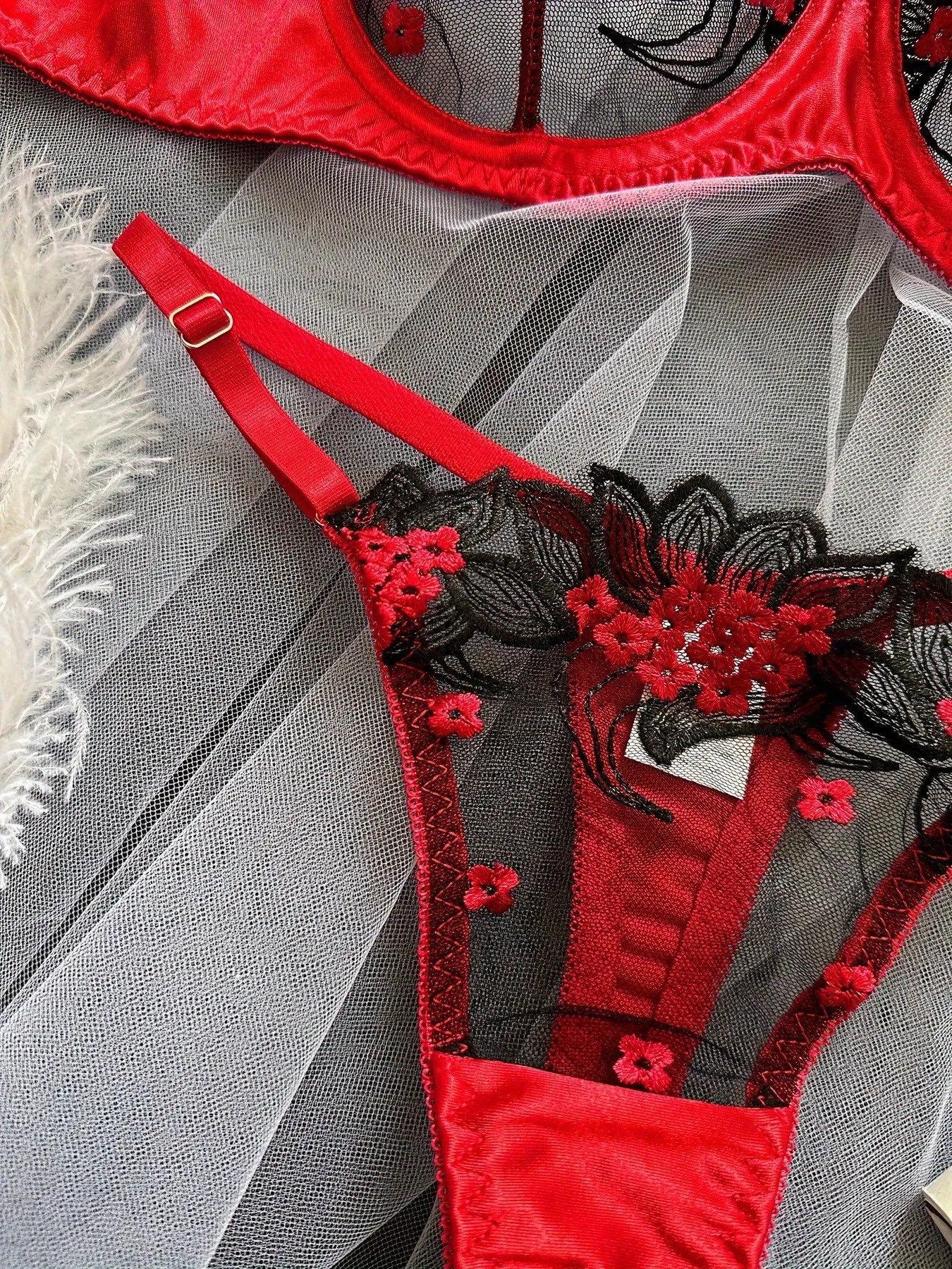 French Ultra-Thin Embroidered Hollow out See-Through Mesh Underwear Set Bra Sexy Lingerie