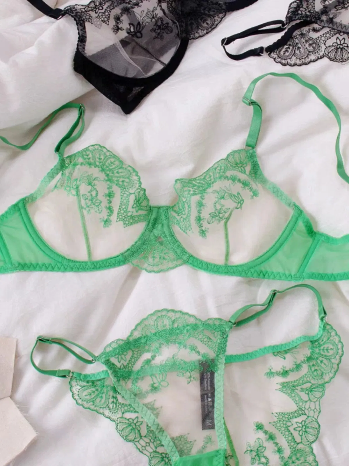 French Romantic Hollow out See-Through Bra Sexy Ultra-Thin Embroidered Set Lace Lingerie