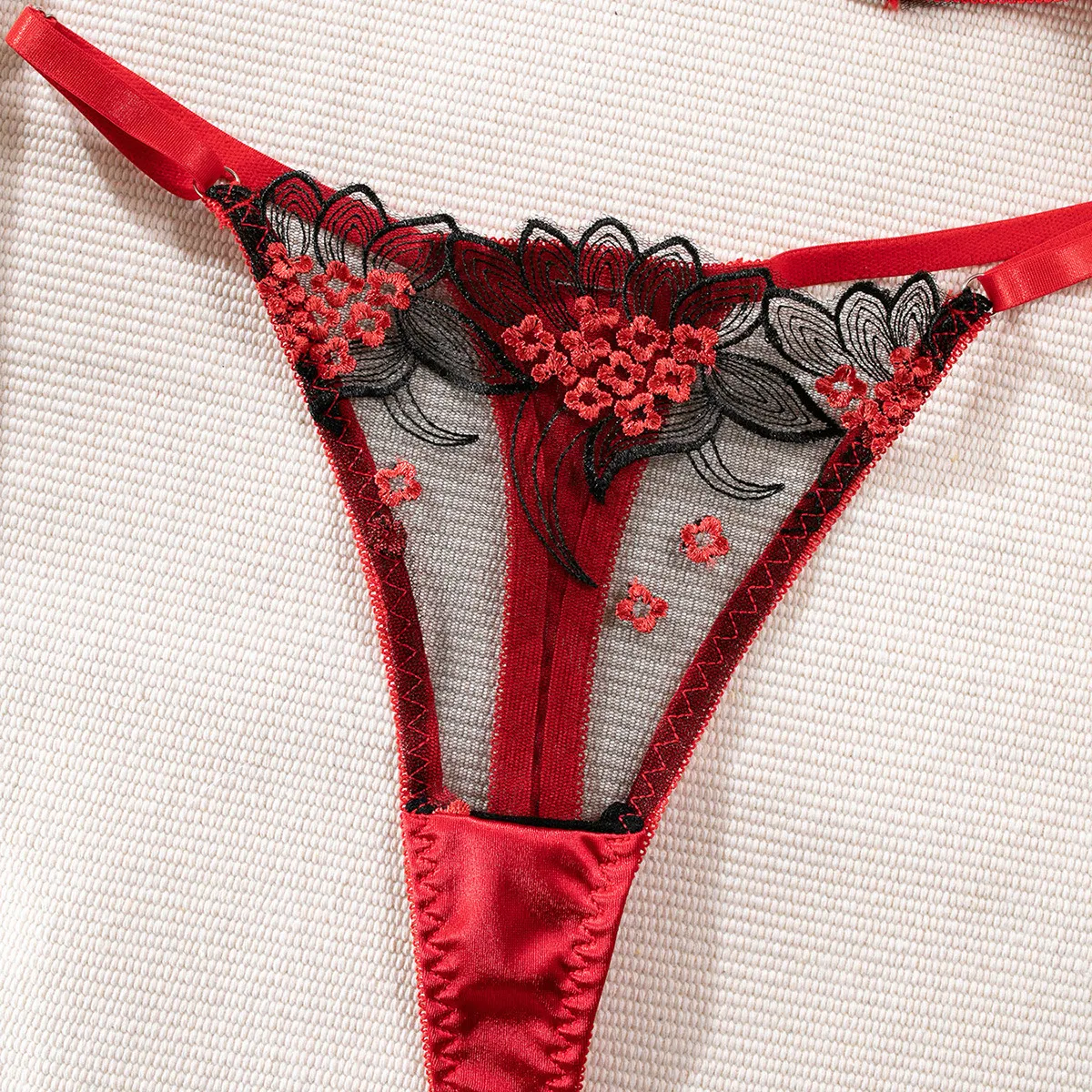 Sexy Embroidery Floral Ultra-Thin Underwear Set New Fashion Contrast Color Transparent Lingerie