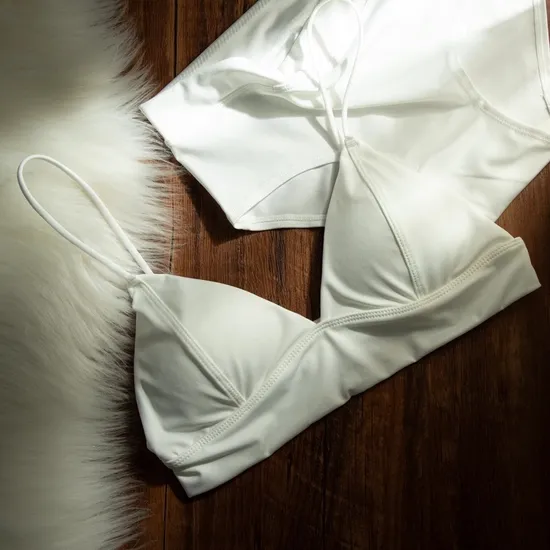 Wholesale French Ultra-Thin Triangular Cup Underwear Bra Gathering Set Sexy Lingerie