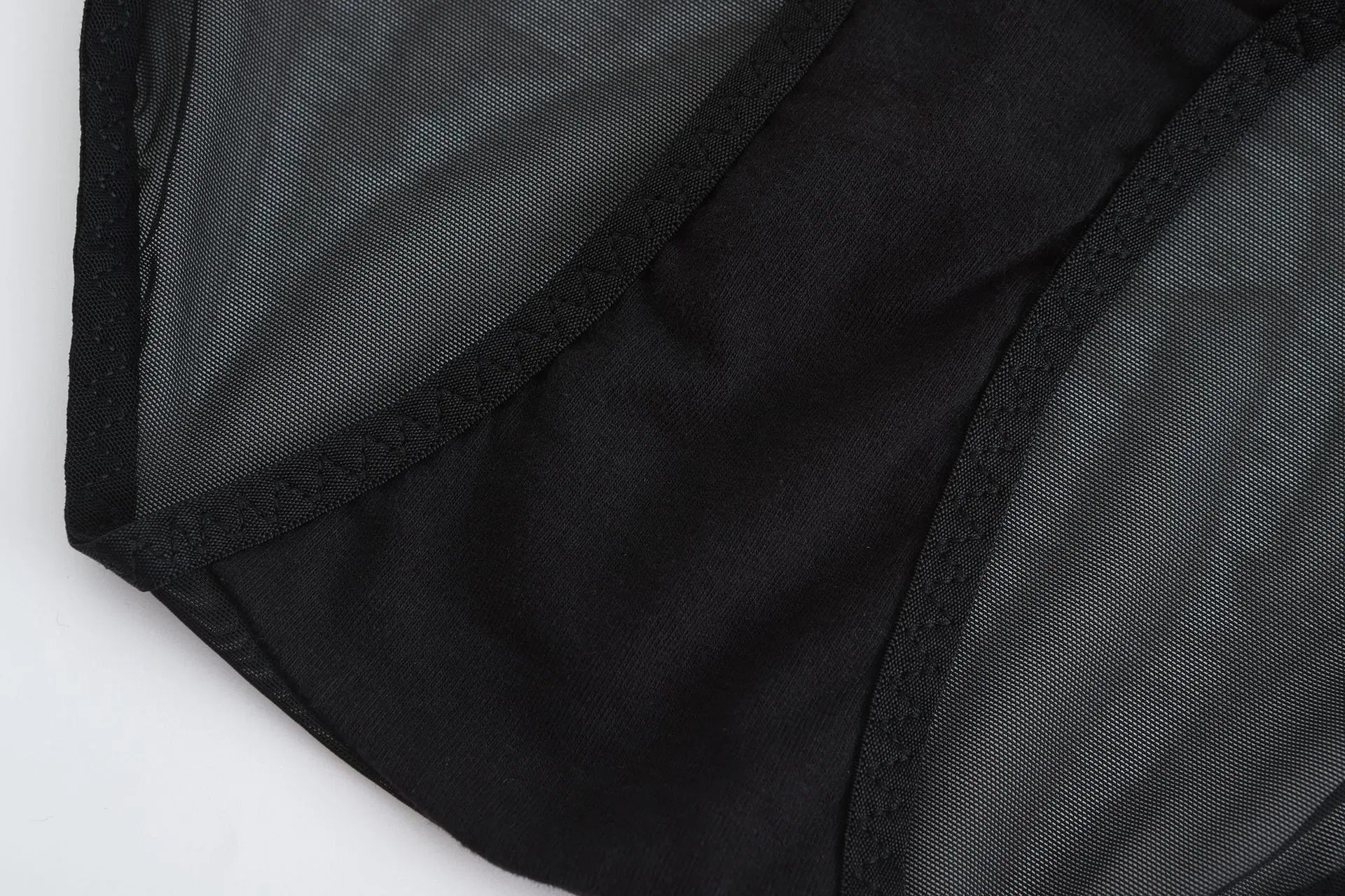 French Triangular Cup Breathable Deep V Ultra-Thin Embroidery Lace for Women Soft Sexy Halter Neck Bra Set Underwear Lingerie