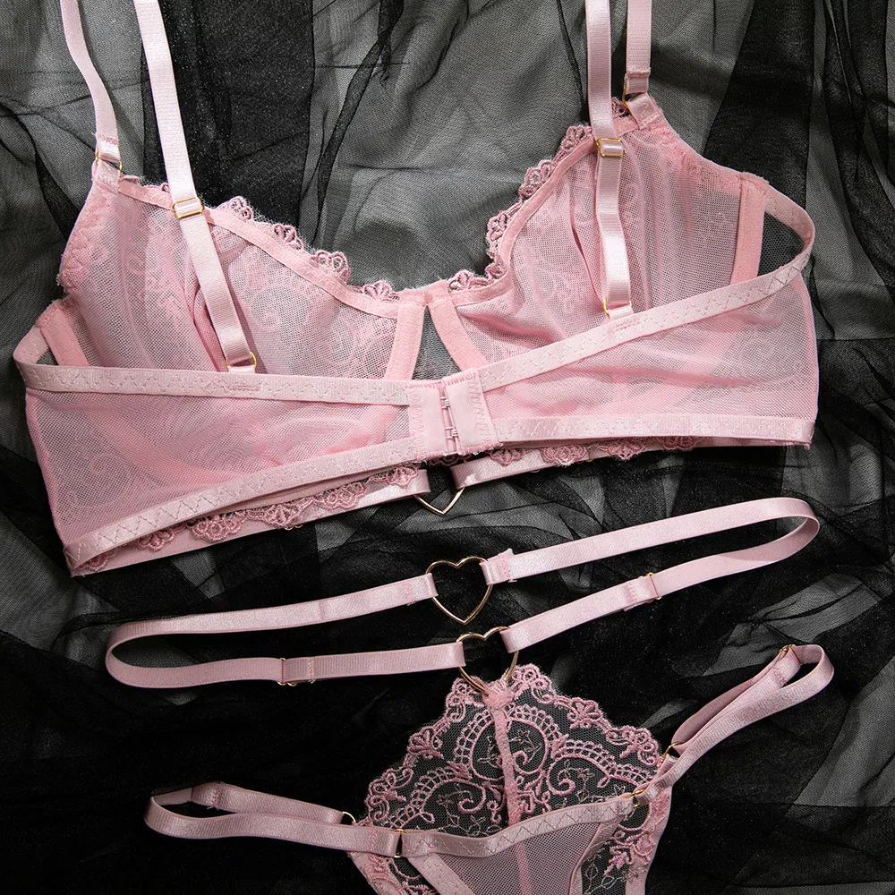 Hot Fashion Love Heart Halter Woman Bra Set Sexy See-Through Embroidered Lingerie