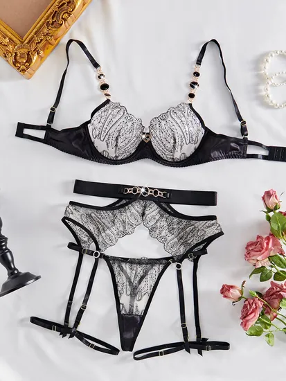 New Arrival Erotic Embroidered Lace Bra Set Sexy See-Through Woman Lingerie