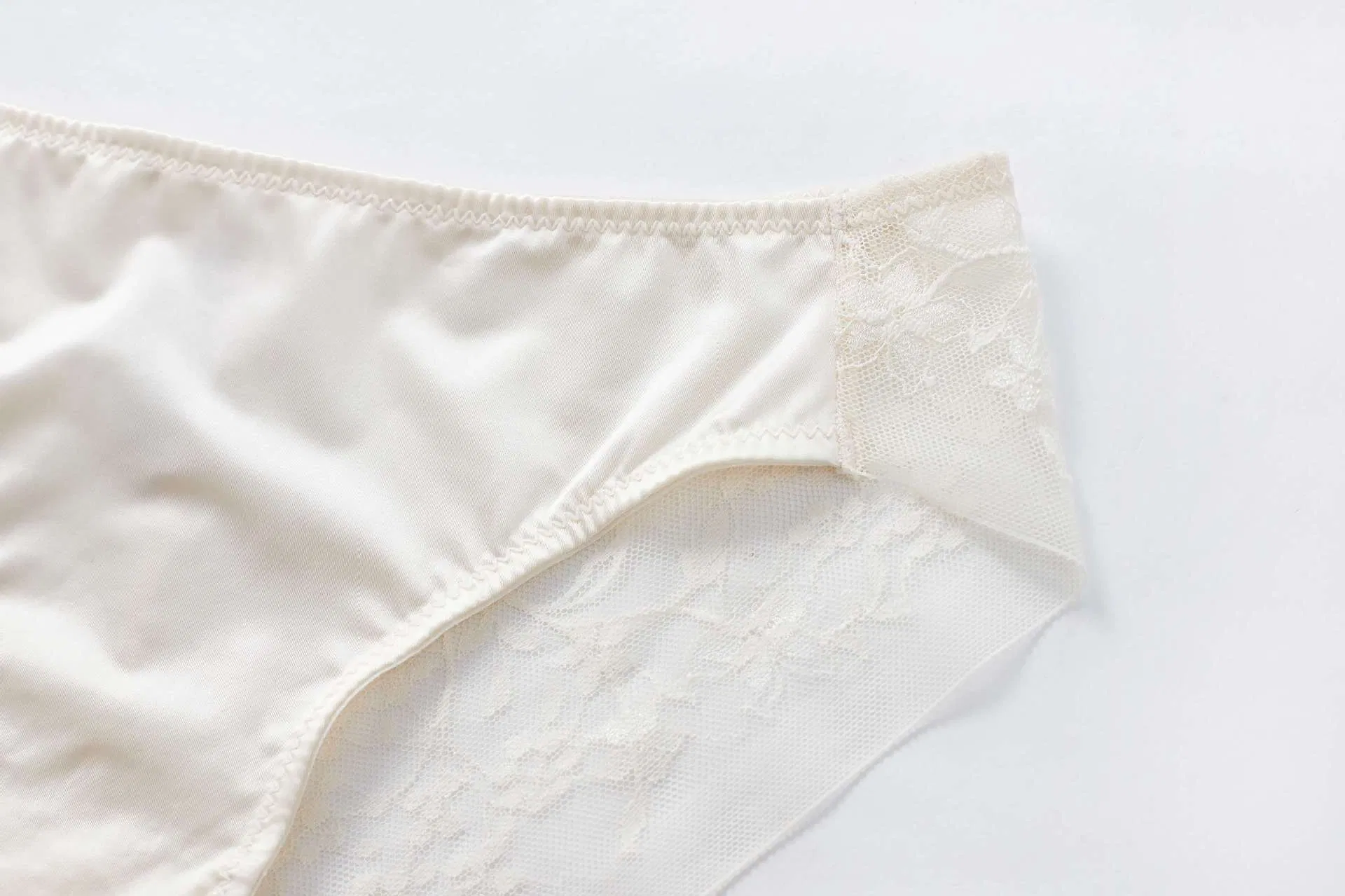 2025 Wholesale Hot Sell Woman Ultra-Thin Embroidery Lace Trim Sexy Breathable Soft Bra Set Underwear Sexy Lingerie