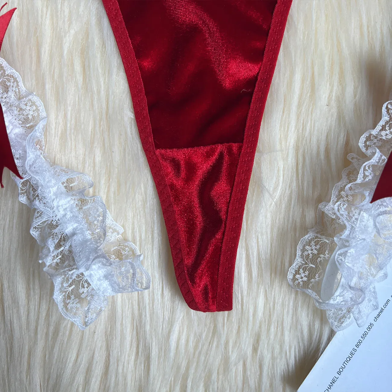 Sexy Woman's Christmas Underwear Set with Wristband and Garter Wholesale Wireless Lingerie