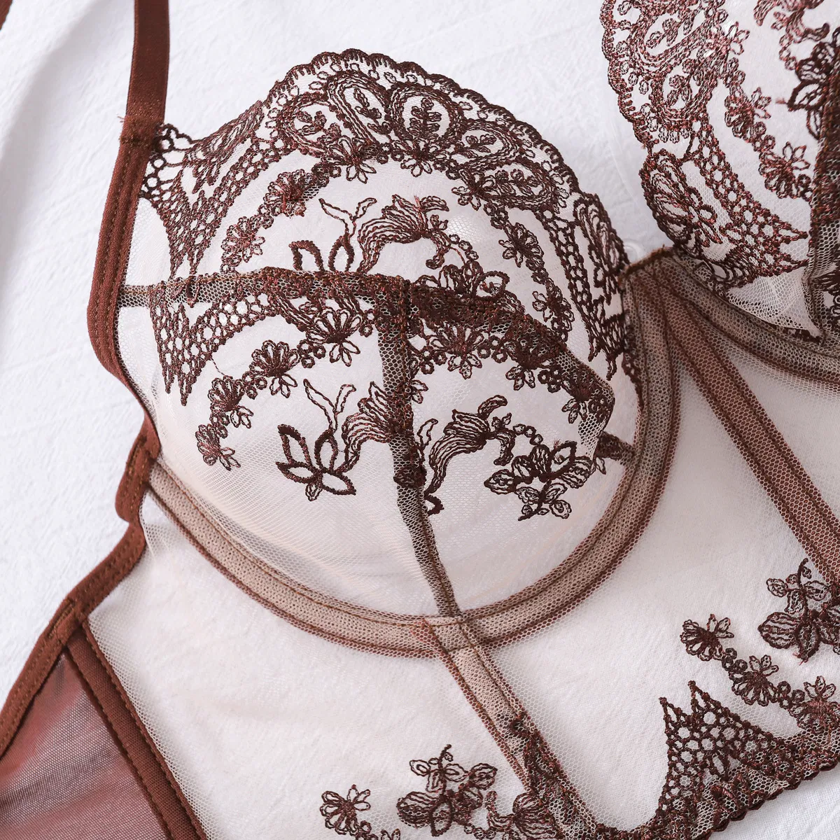 Sexy Fishbone Embroidered Lace Bra Panty Sets New Fashion See-Through Mesh Lingerie