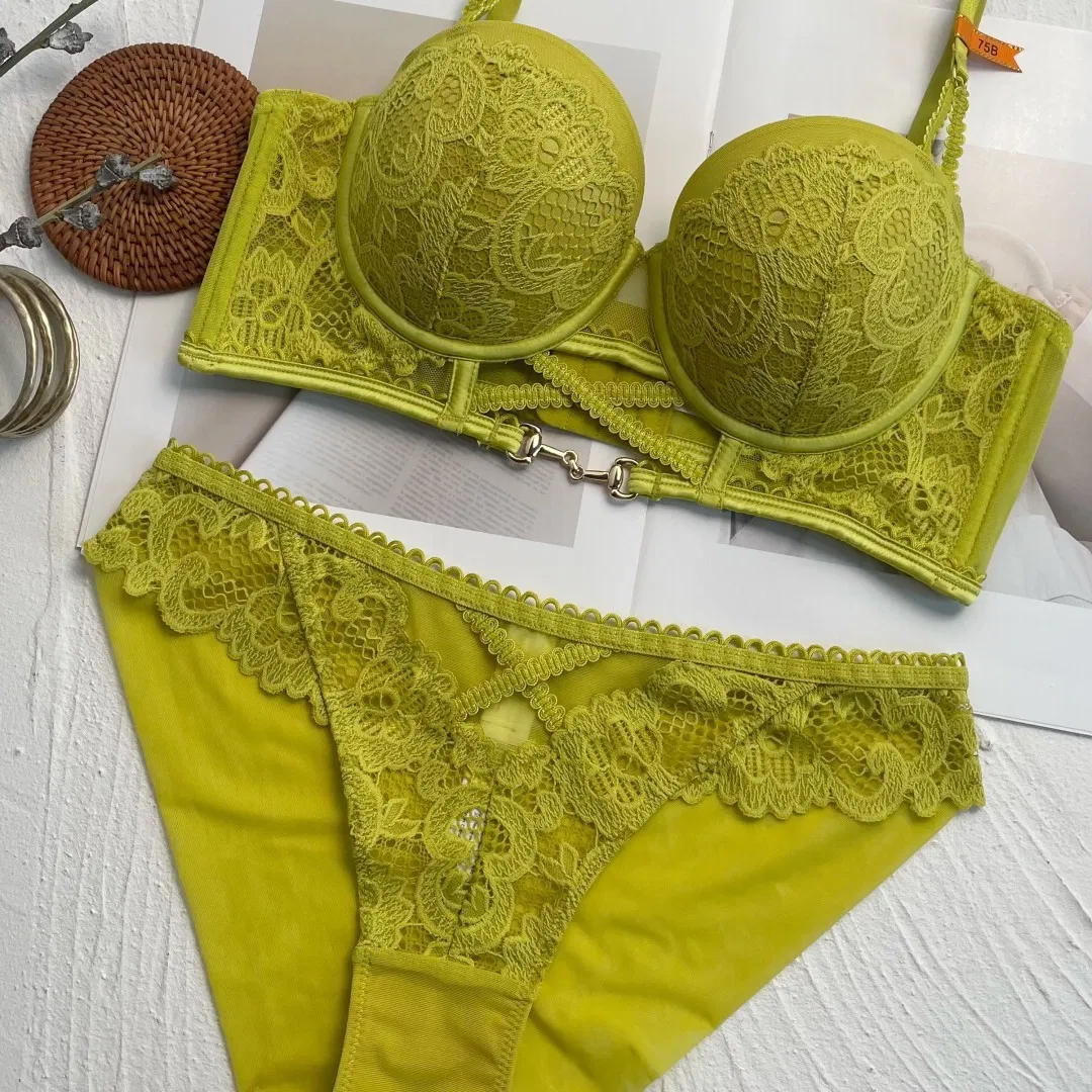 2025 New Wholesale French Anti-Sagging Breathable Lace Trim Gathering for Women Soft Bra Ultra-Thin Set Sexy Underwear Lingerie