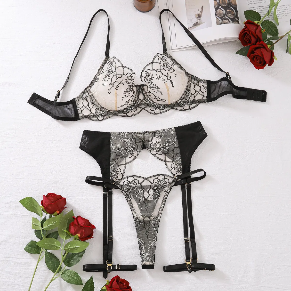 New Transparent Mesh Newest Underwear Set Sexy Embroidery Lace Woman Lingerie