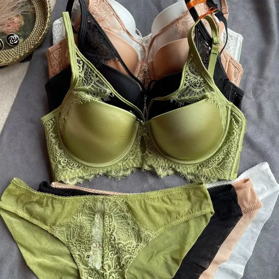 Fashion Sexy Hollow out Seamless Lingerie Push up Underwear Bra Set for Women