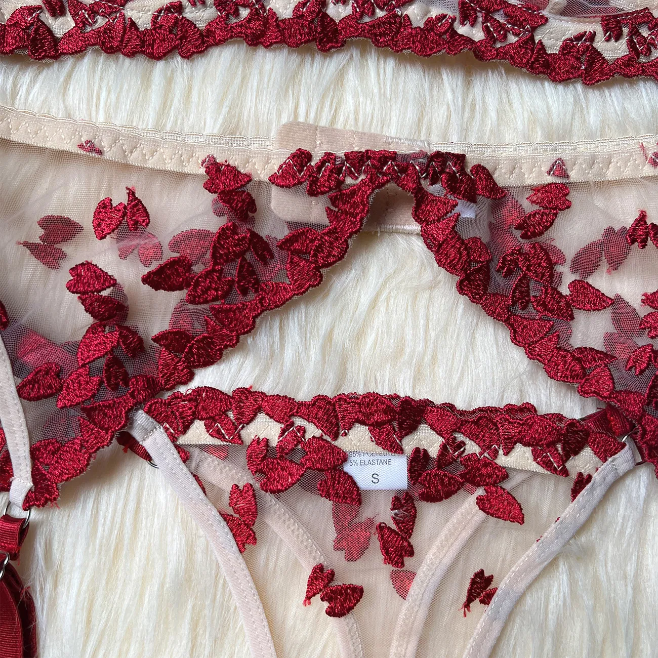 Wholesale Heart-Shaped Embroidery Woman Underwear Set New Erotic Transparent Lingerie