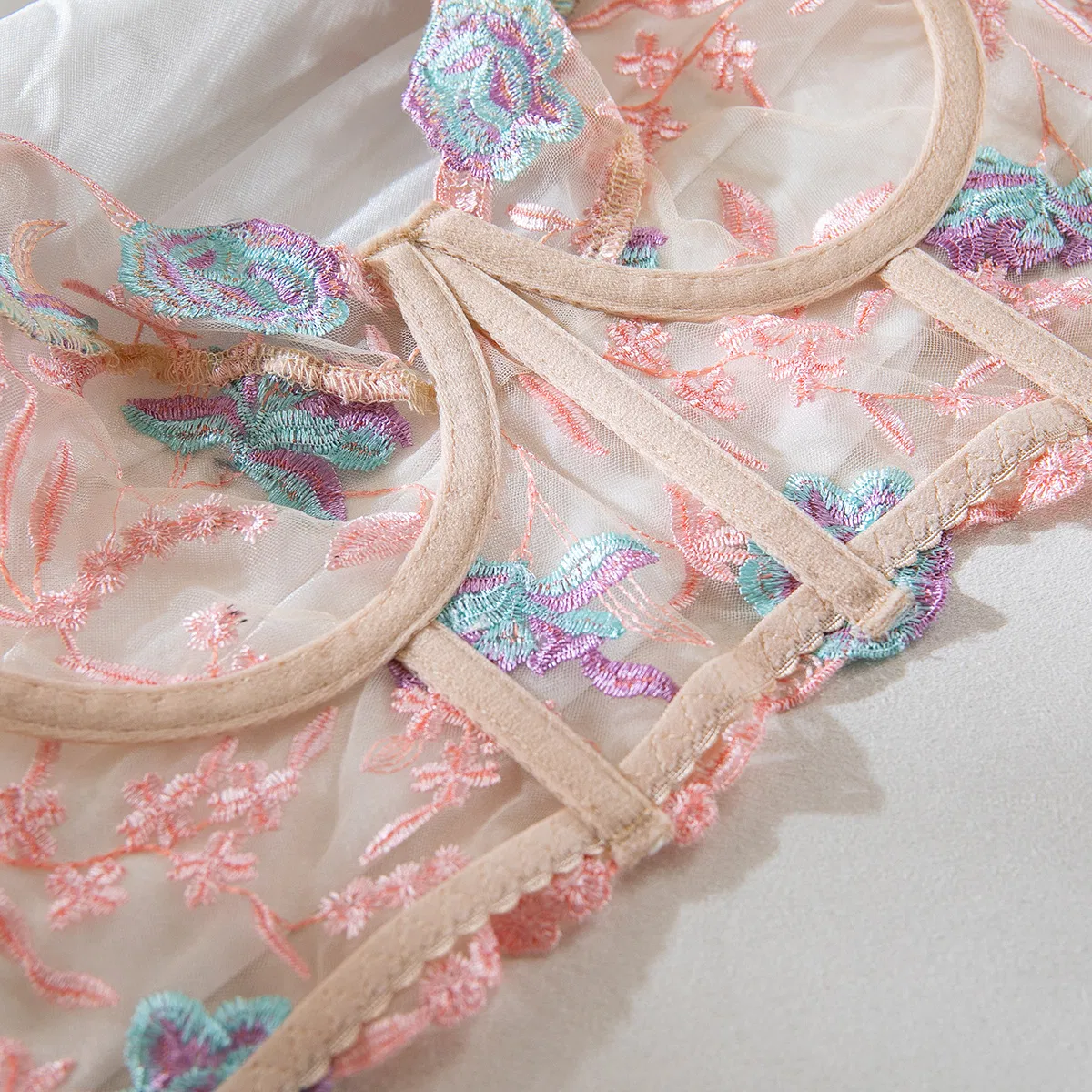 Factory High Quality Fish Bone Women Bra Set Sexy See-Through Floral Embroidery Lingerie