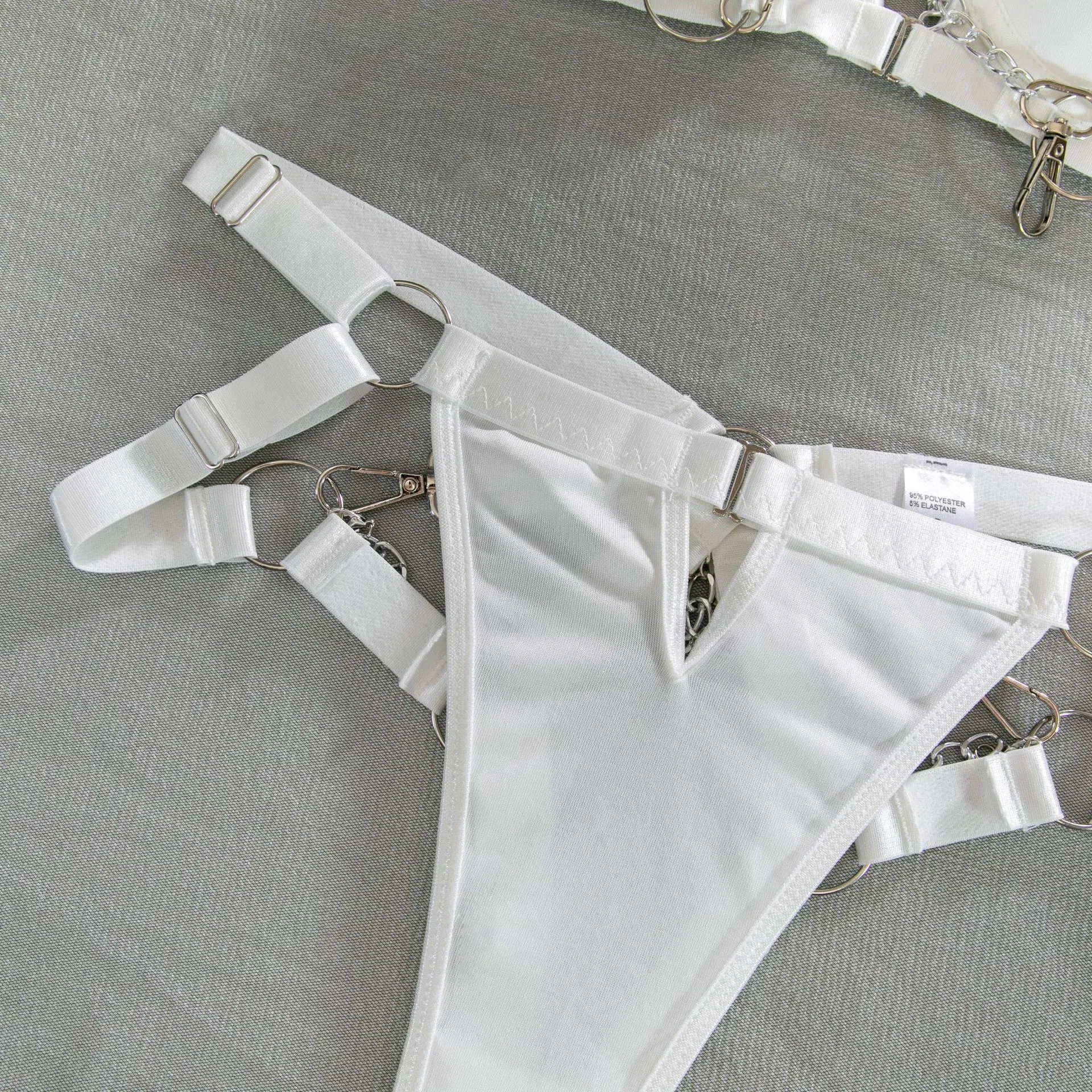 Wholesale Craft Strap with Chest Pad Underwear Set Sexy Hollow out Metal Chain Lingerie