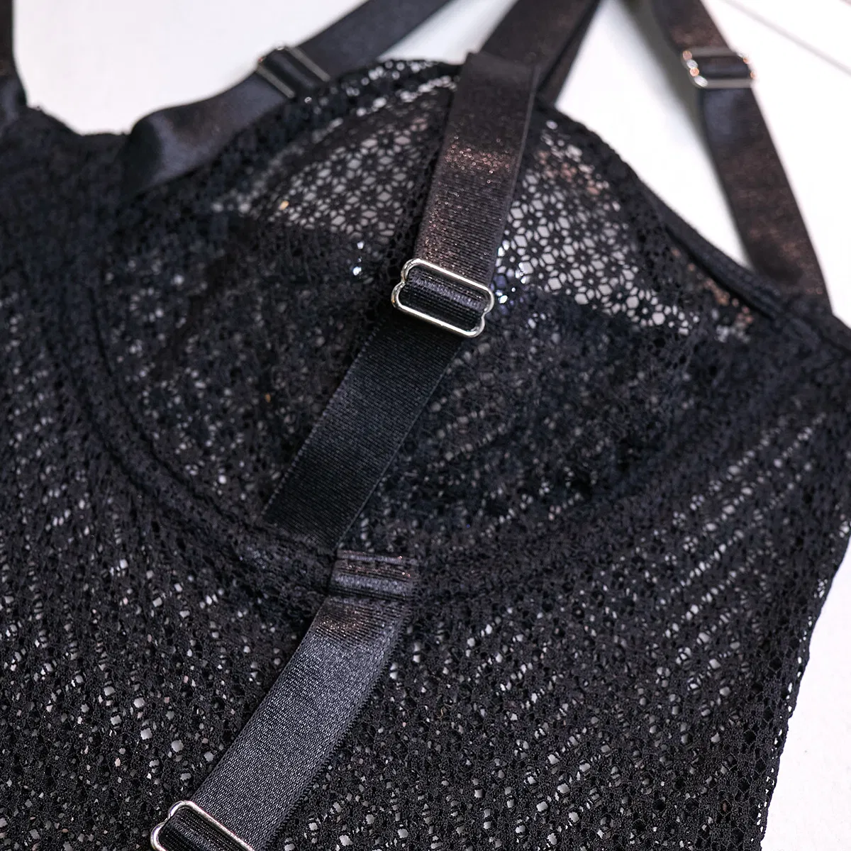 Hot Sale See-Through Fishnet Mesh Woman Bra Set Sexy Necklace Solid Color One-Piece Lingerie