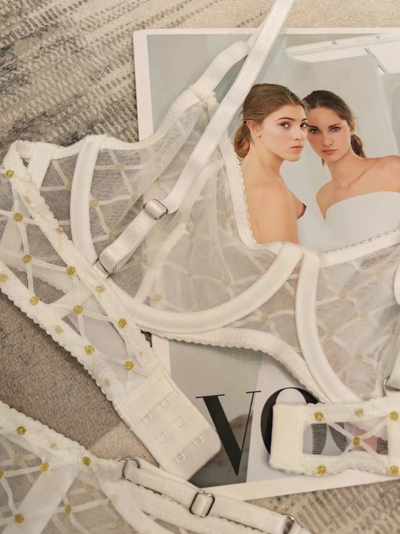 Wholesale Underwear French Lace Ultra-Thin Transparent Romantic for Women Soft Sexy Bra Set Lingerie