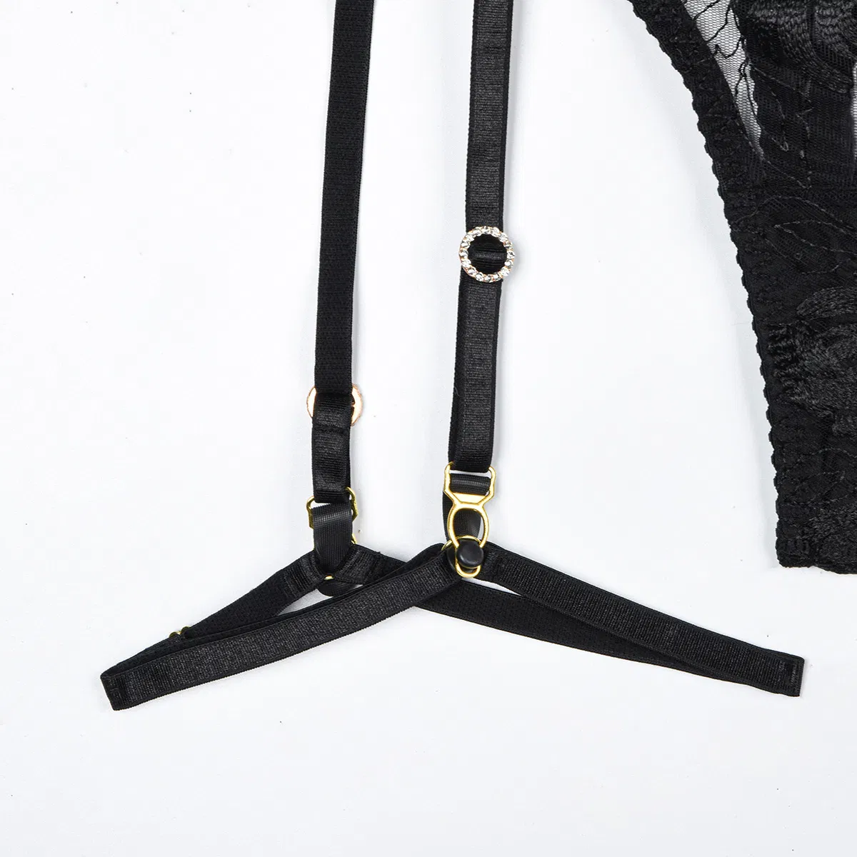 Wholesale Erotic Chain Underwear Set for Woman Sexy Embroidery Lace Lingerie