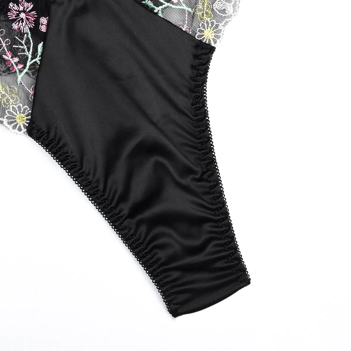 Wholesale Floral Embroidery Underwear Set for Woman Sexy See-Through Stain Lingerie