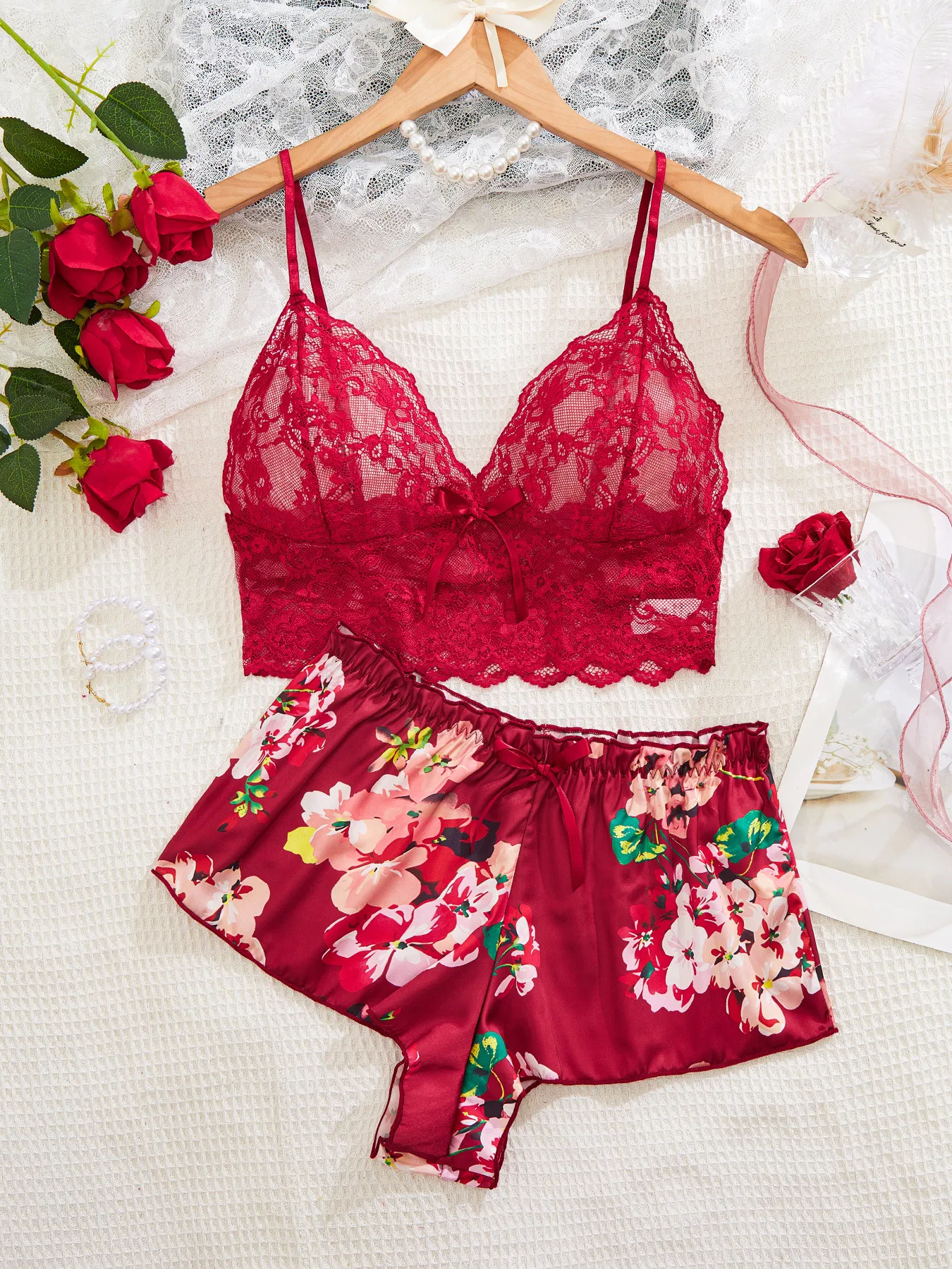 Wholesale Satin Embroidered Lace Underwear Set for Woman Sexy Short Sleeve Two-Piece Lingerie