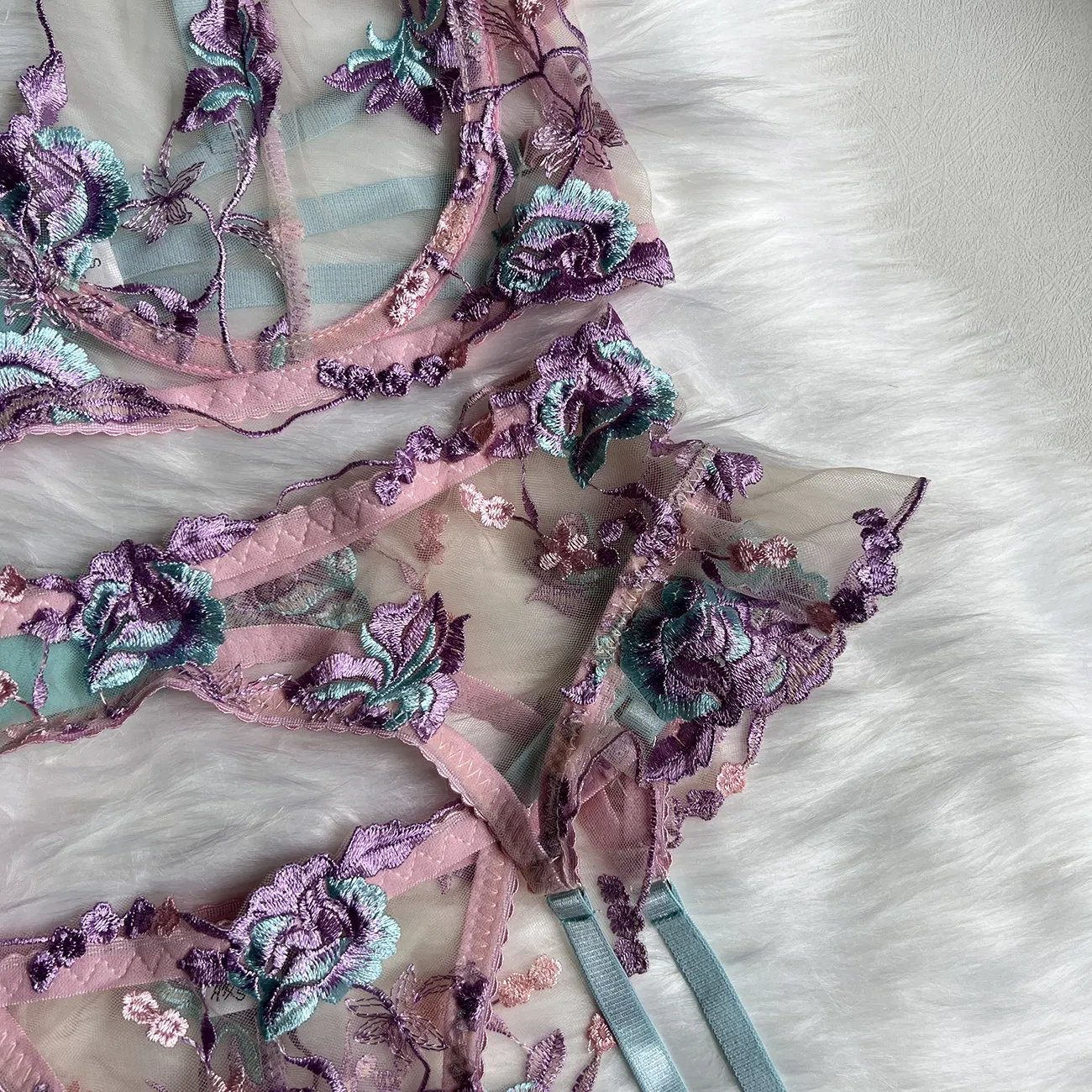 Wholesale Luxury See-Through Underwear Set for Woman Sexy Embroidery 4PCS Lingerie