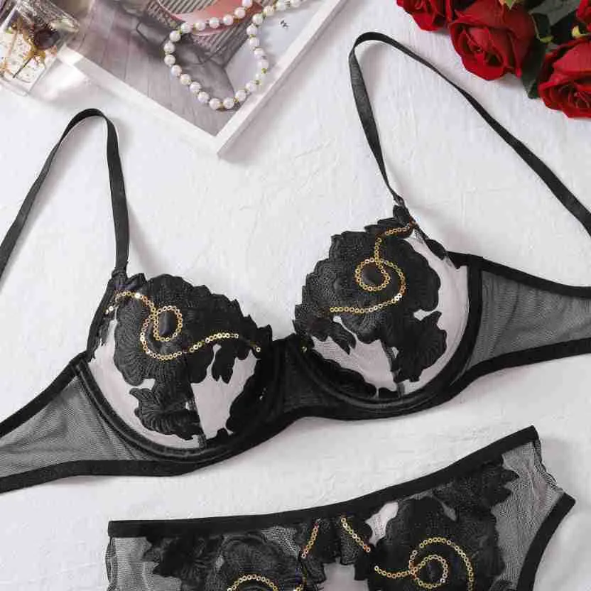 Wholesale Floral Embroidery Lace Underwear Set Sexy See-Through Woman Newest Lingerie